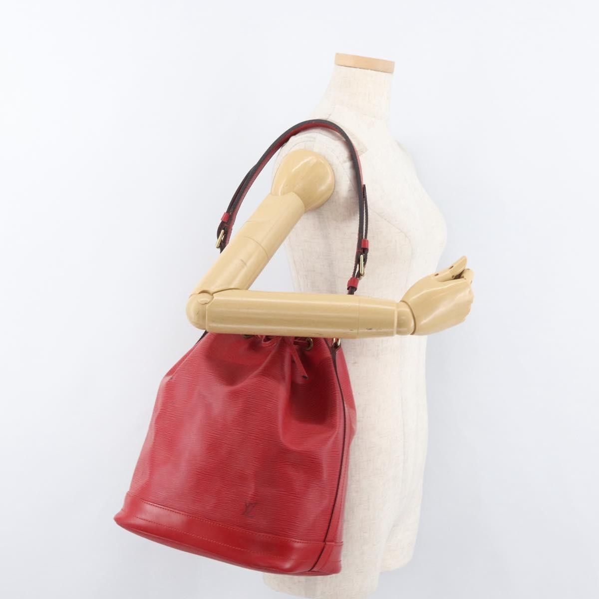Louis Vuitton Louis Vuitton Noe Leather Size ONE SIZE - 14 Thumbnail