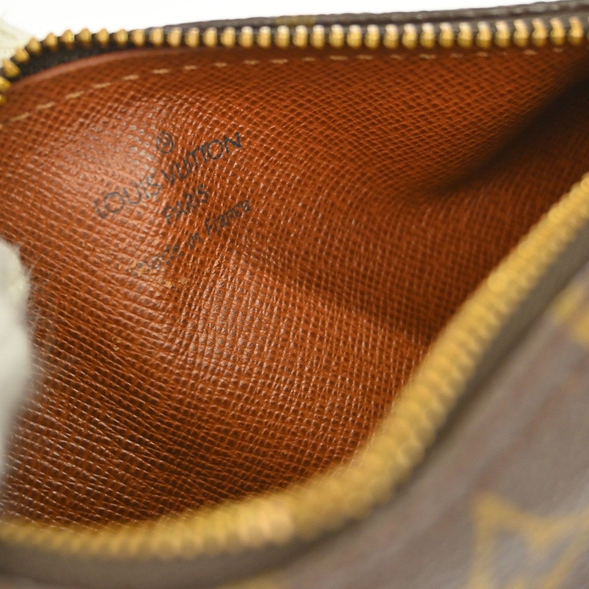 Louis Vuitton Louis Vuitton Papillon Pochette Monogram Canvas Size ONE SIZE - 4 Thumbnail
