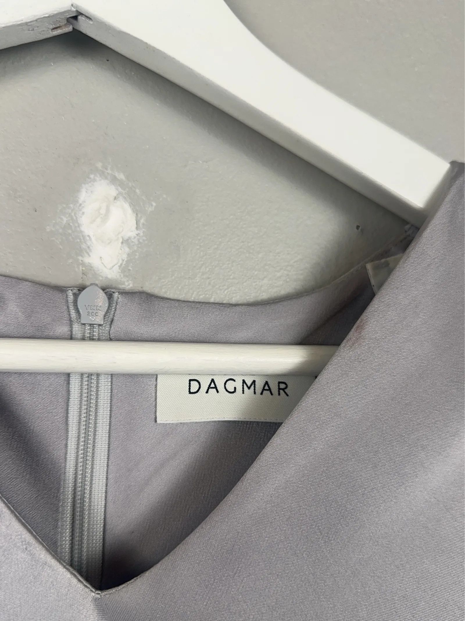 Dagmar Dagmar Fluid v-neck dress Dress Size M / US 6-8 / IT 42-44 - 3 Thumbnail