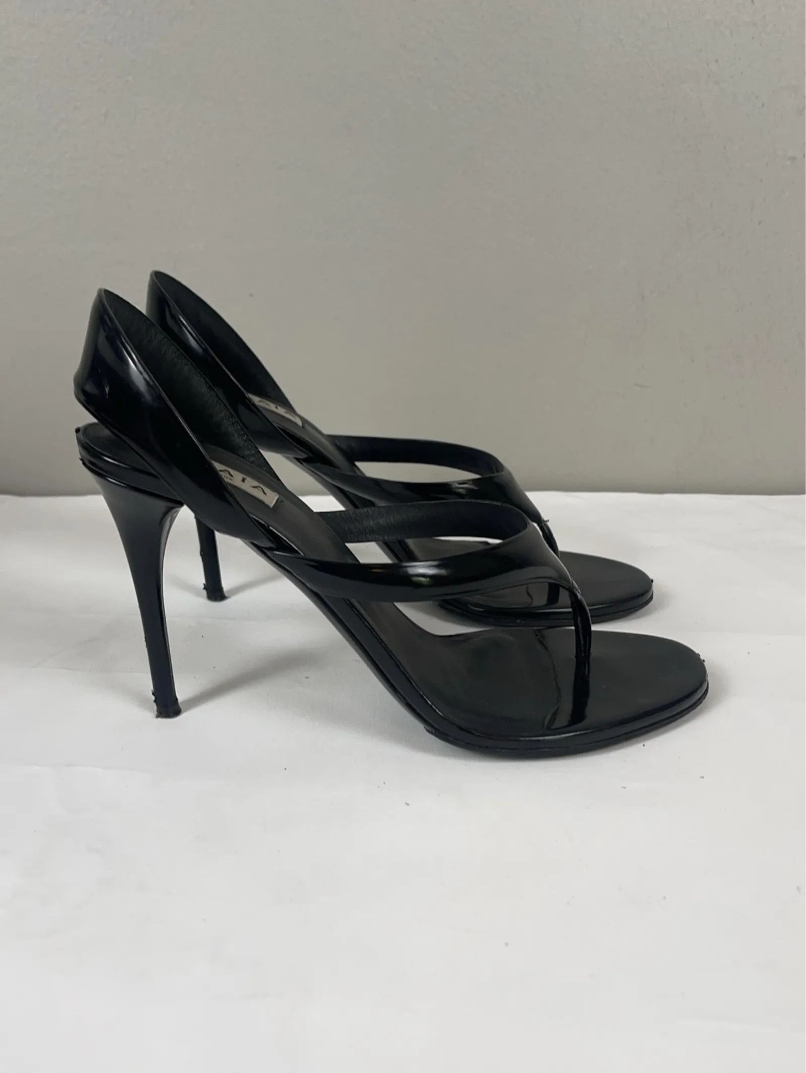 Alaia Alaïa Tong 90 patent-leather sandals Heels Size US 10 / IT 40 - 4 Thumbnail