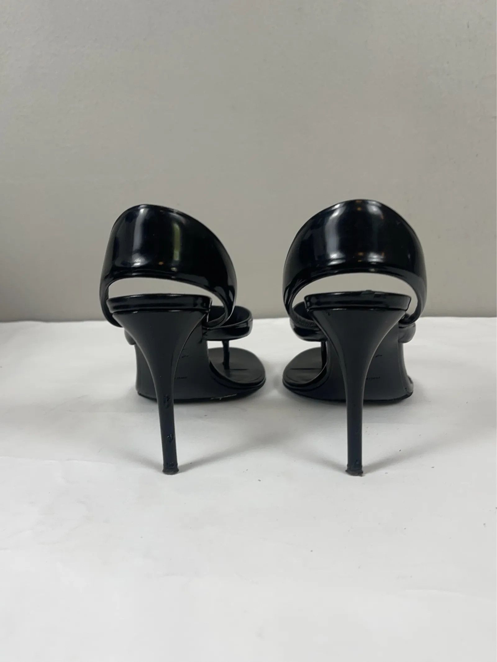 Alaia Alaïa Tong 90 patent-leather sandals Heels Size US 10 / IT 40 - 5 Thumbnail