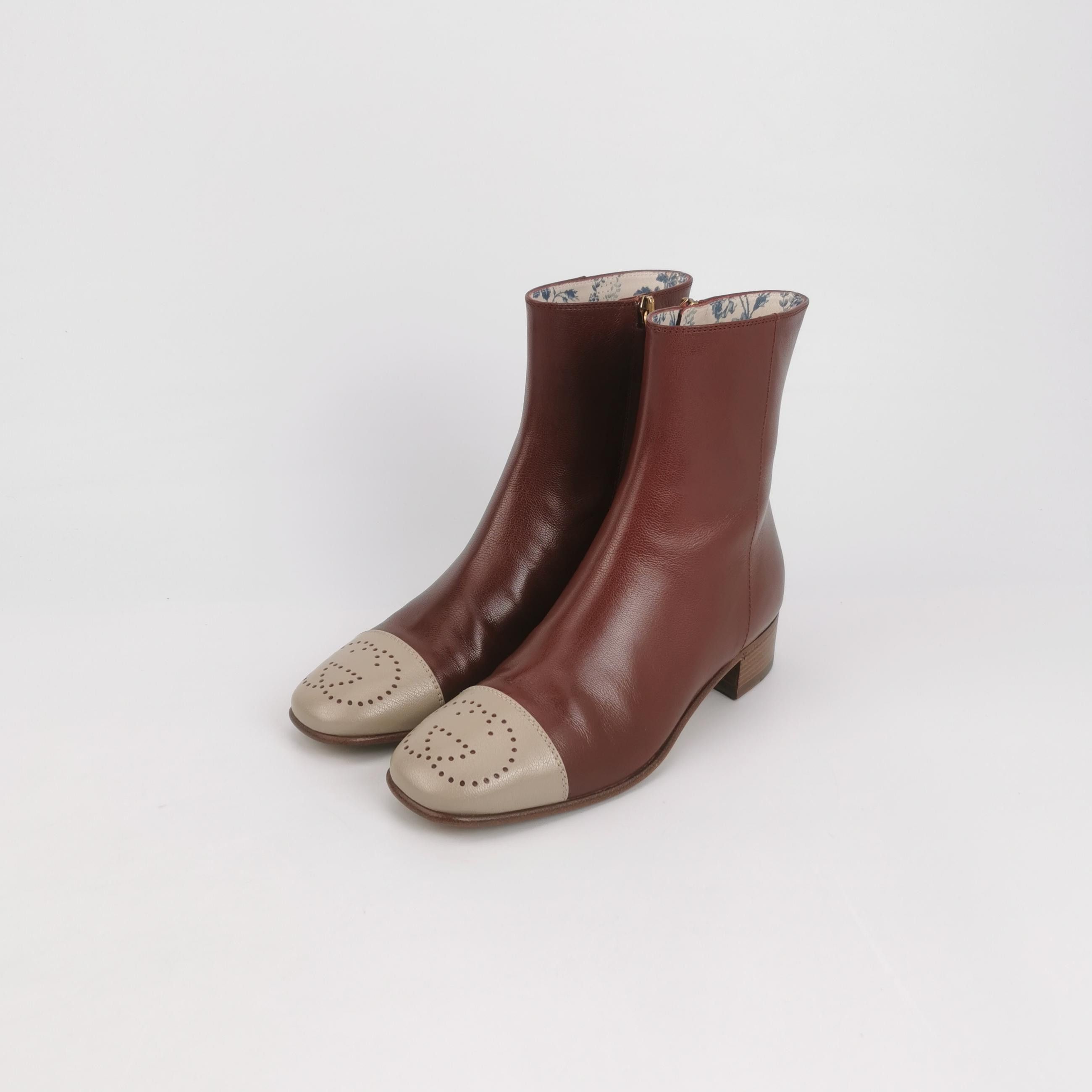 Gucci Gucci Women 5 Boots Size US 5 / IT 35 - 2 Thumbnail