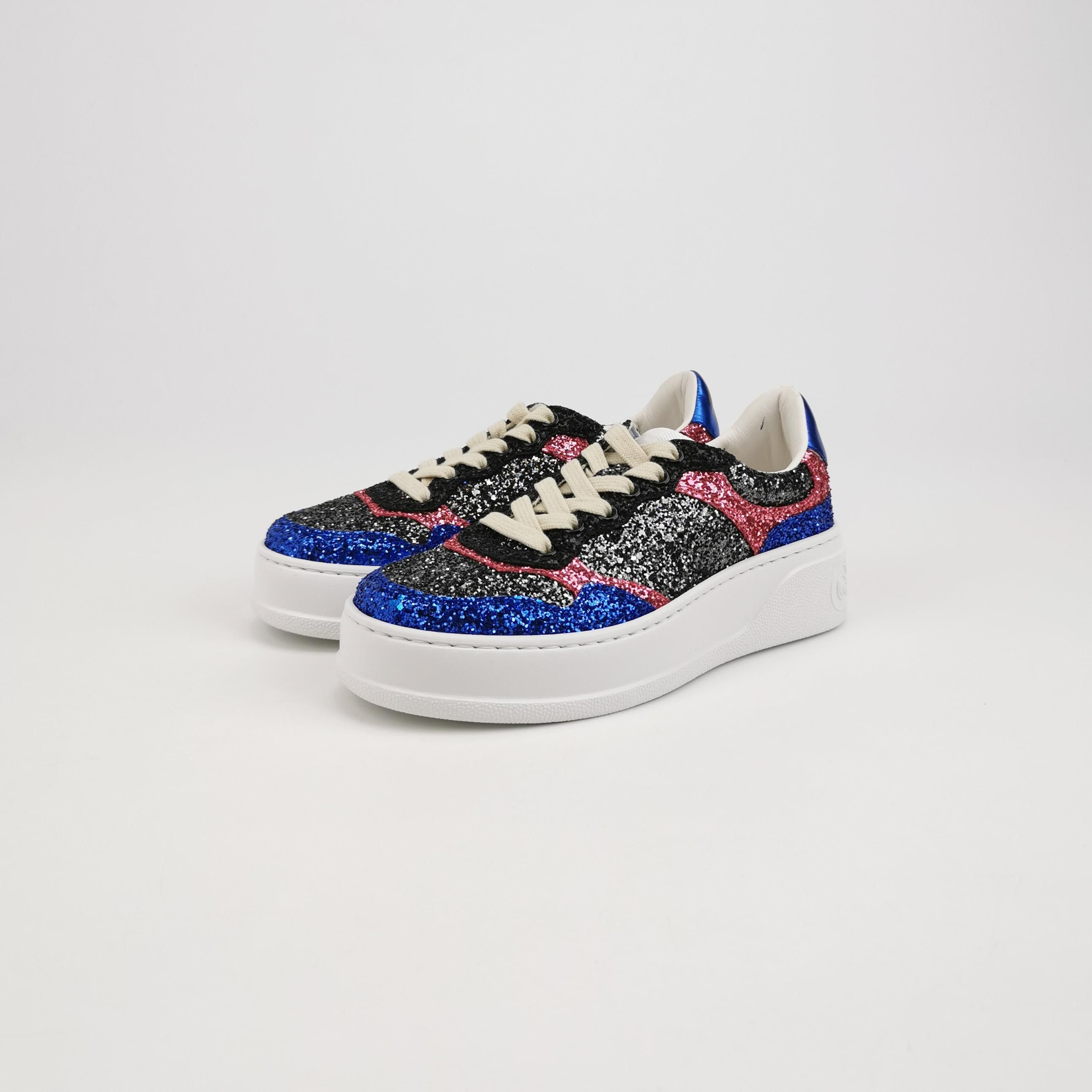 Gucci Gucci Women 5 Lowtop Sneakers Size US 5 / IT 35 - 2 Thumbnail