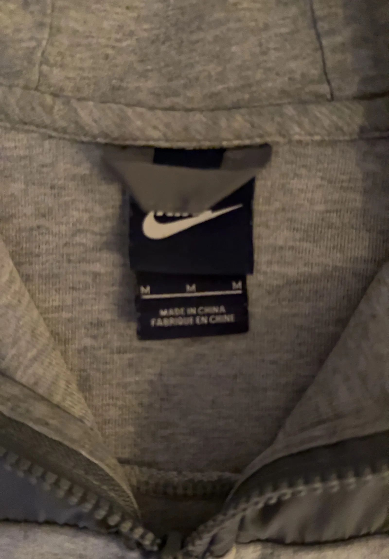 Nike Nike Vest Size M / US 6-8 / IT 42-44 - 2 Thumbnail