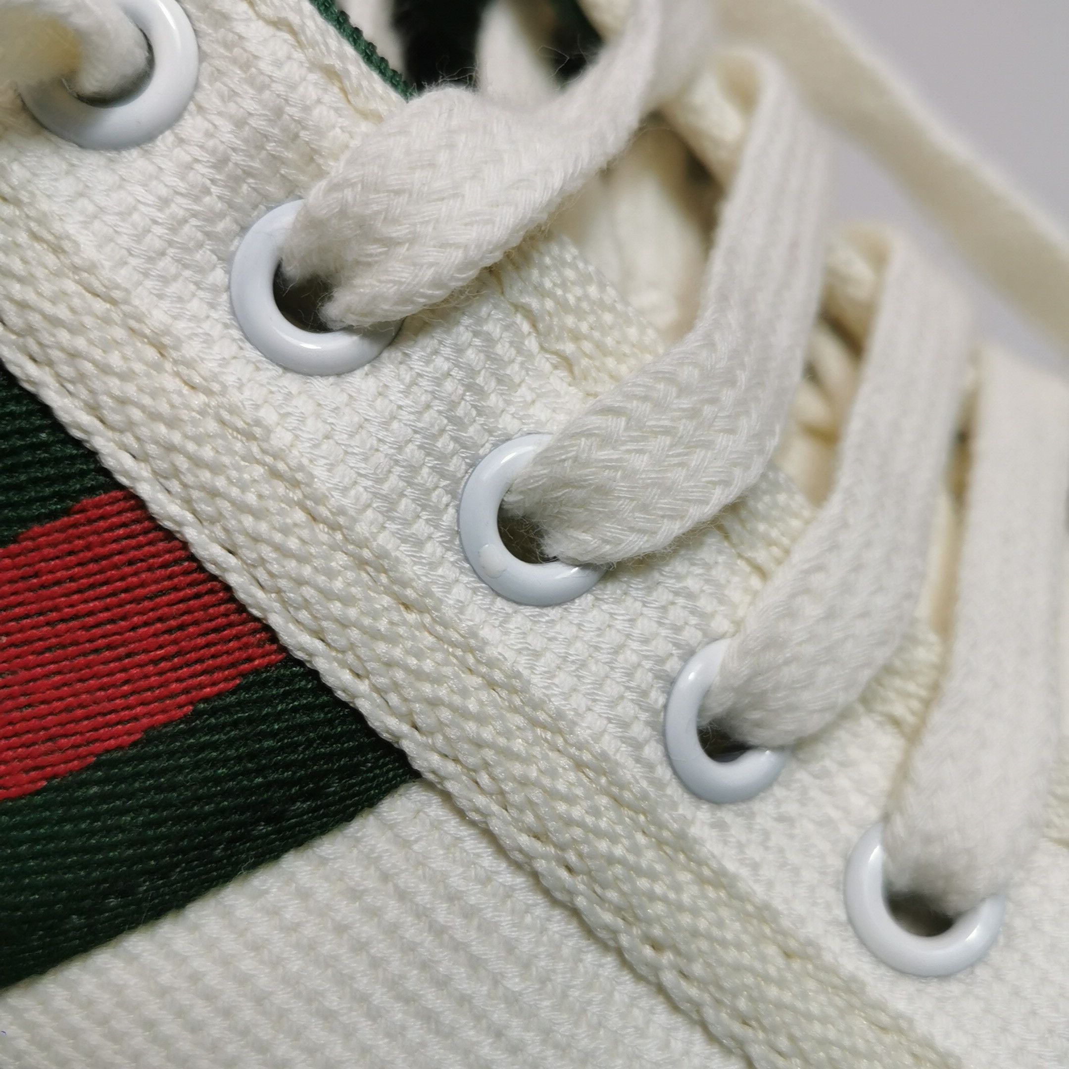 Gucci Gucci Women 8-5 Lowtop Sneakers Size US 8.5 / IT 38.5 - 7 Thumbnail
