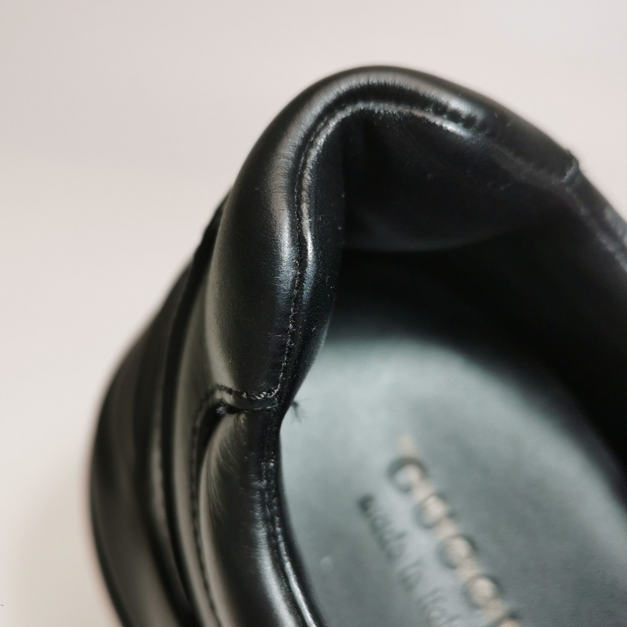 Gucci Gucci Women 6-5 Lowtop Sneakers Size US 6.5 / IT 36.5 - 7 Thumbnail