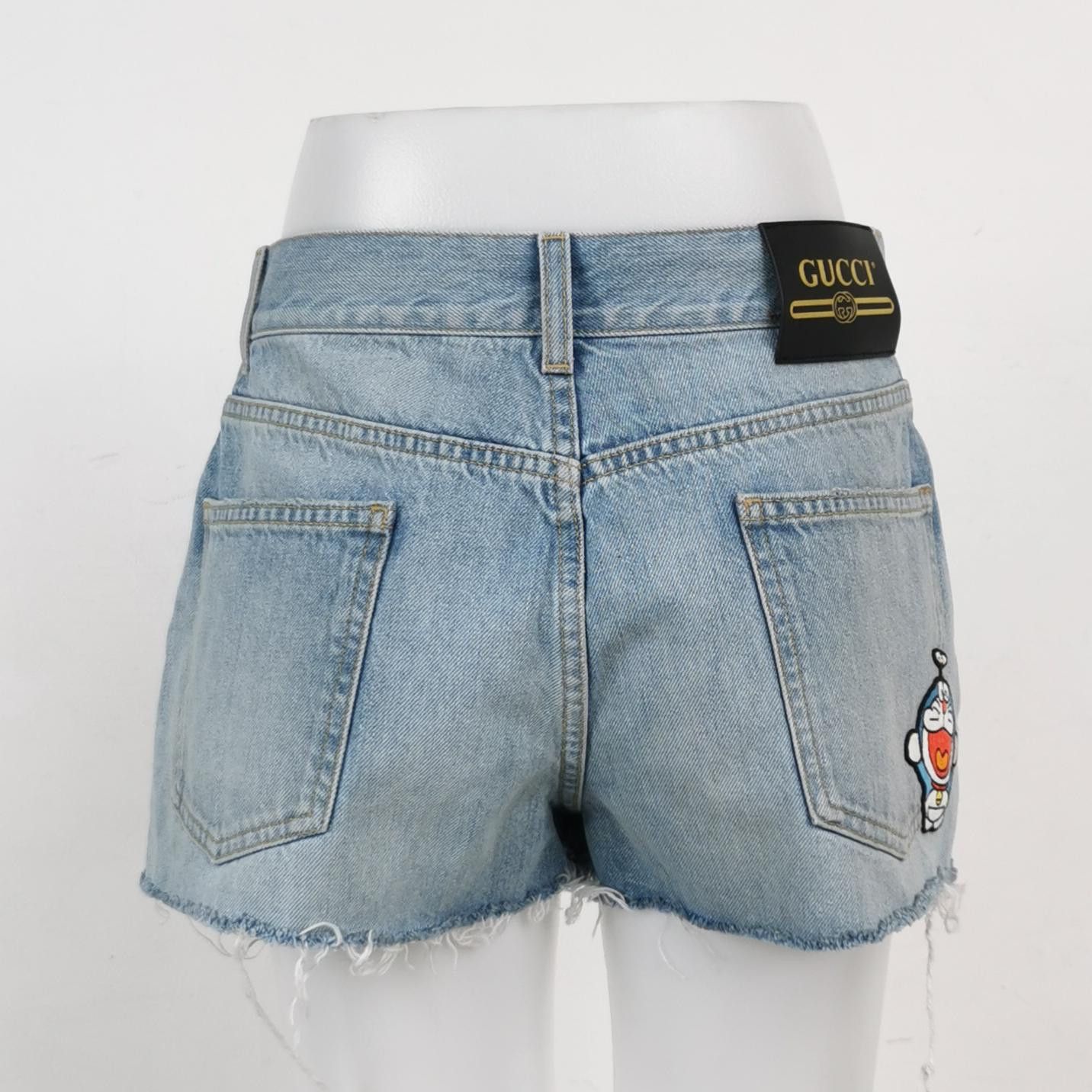 Gucci Gucci Women 26 Shorts Size 26" / US 2 / IT 38 - 2 Thumbnail