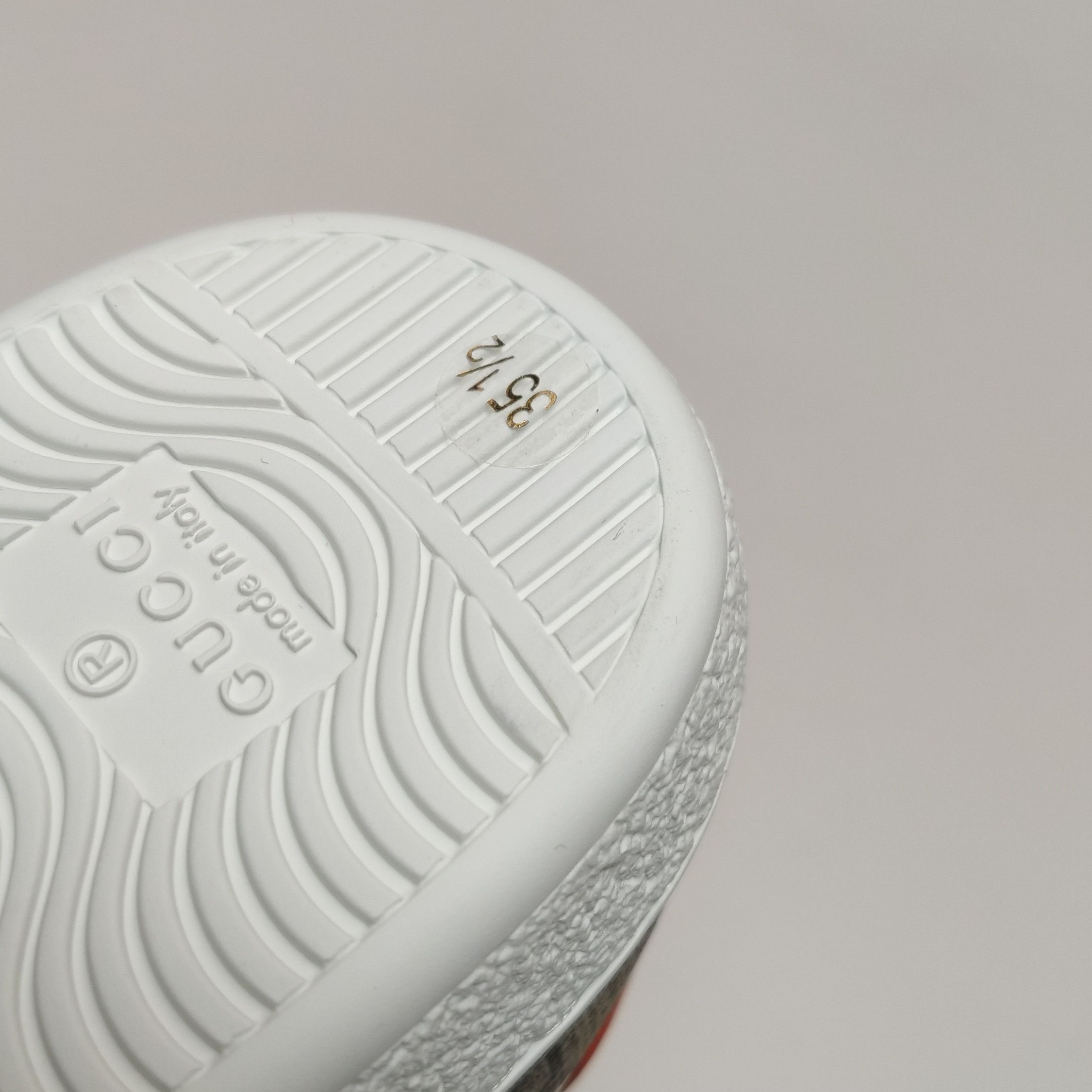 Gucci Gucci Women 5-5 Lowtop Sneakers Size US 5.5 / IT 35.5 - 7 Thumbnail