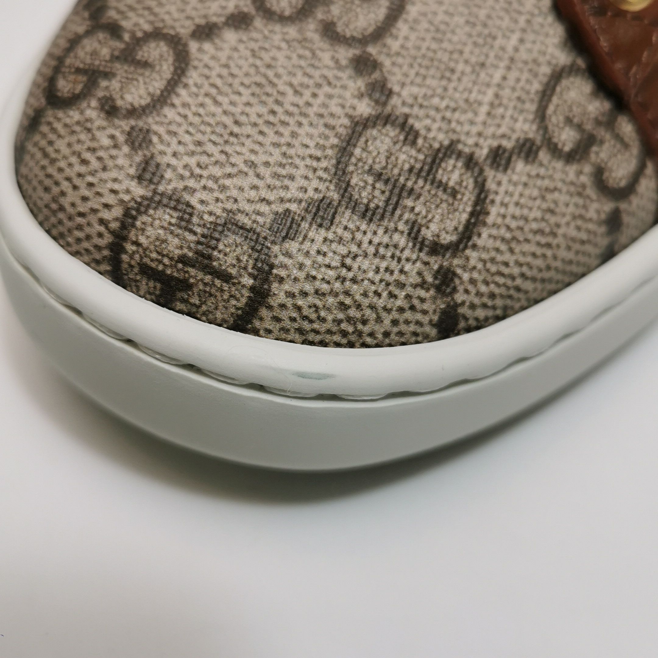 Gucci Gucci Women 5 Lowtop Sneakers Size US 5 / IT 35 - 7 Thumbnail