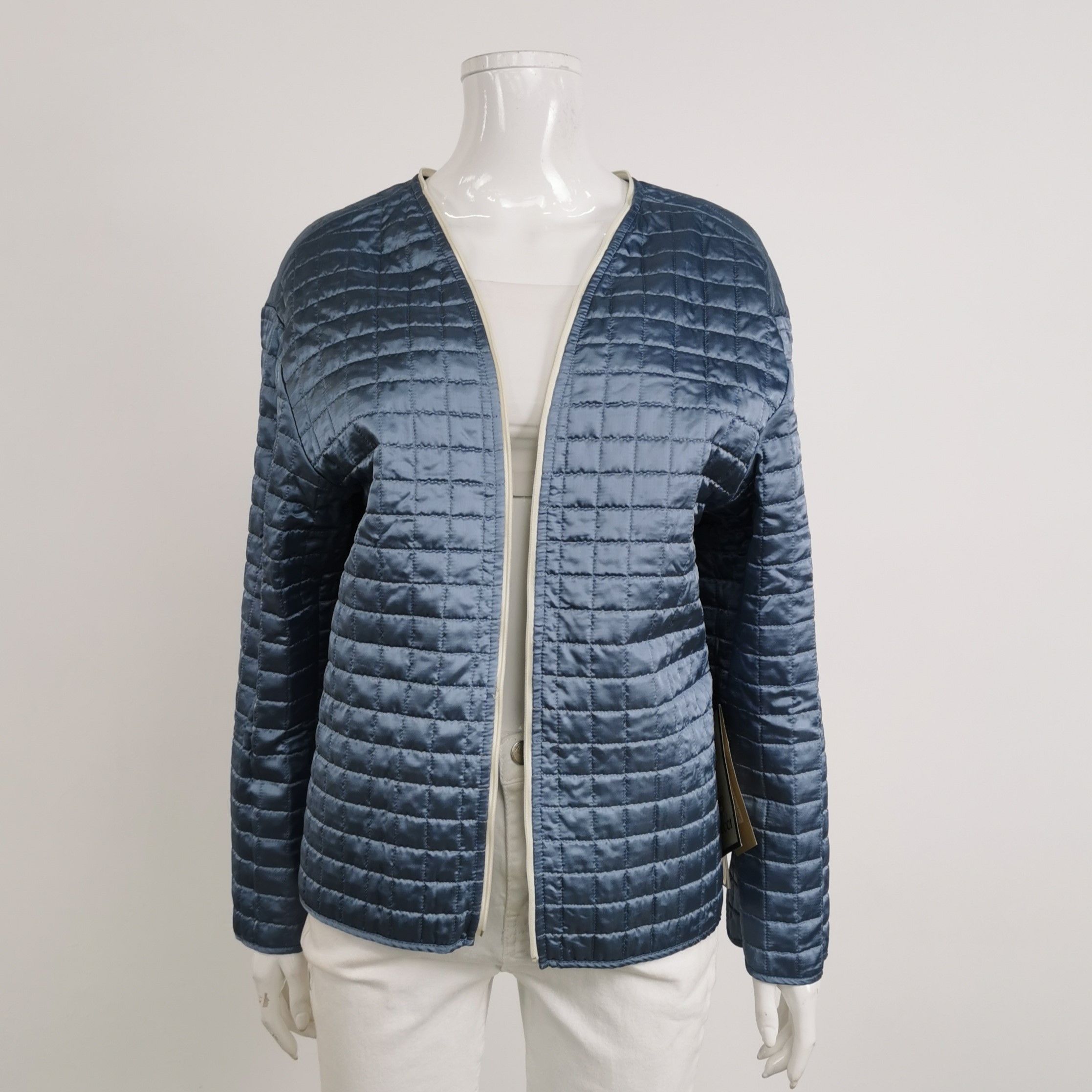 Gucci Gucci Women it_42 Down Jackets Size M / US 6-8 / IT 42-44 - 4 Thumbnail
