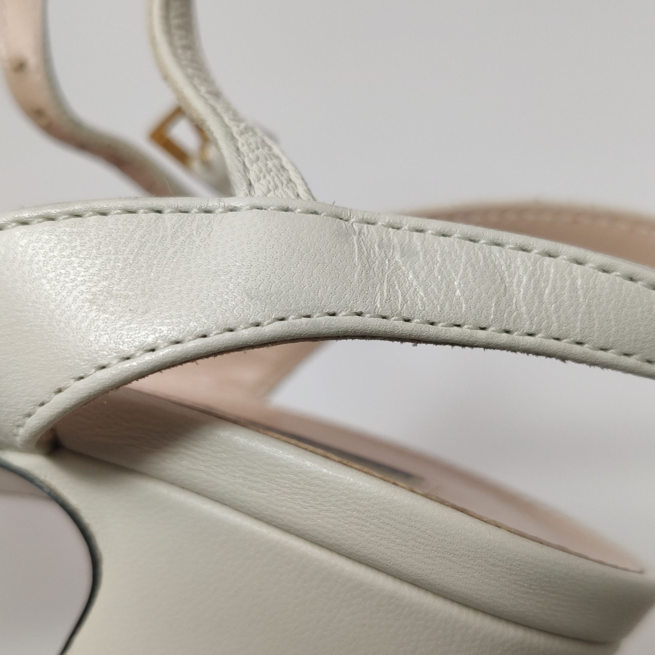 Gucci Gucci Women 6 Sandals Size US 6 / IT 36 - 8 Thumbnail