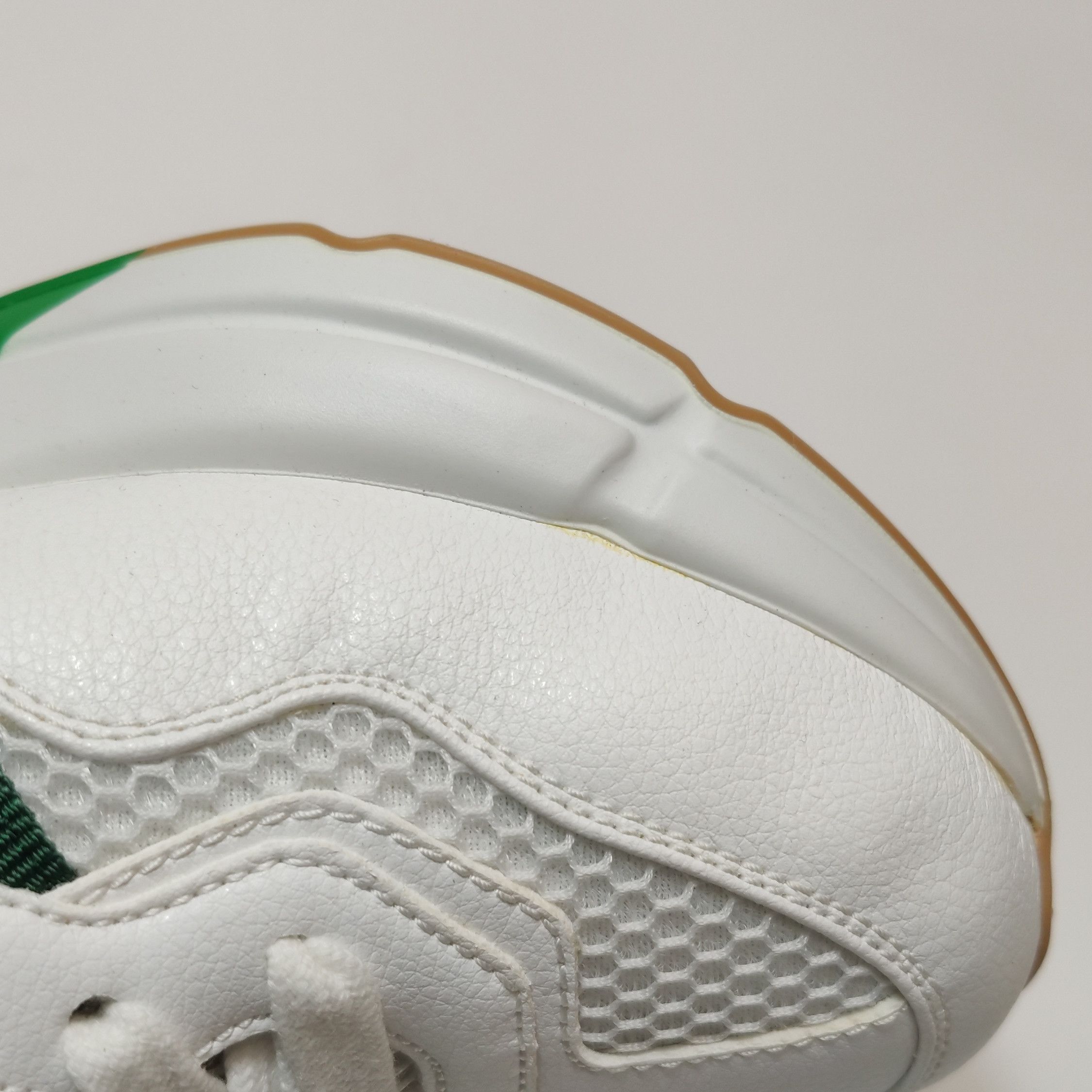 Gucci Gucci Women 6-5 Lowtop Sneakers Size US 6.5 / IT 36.5 - 7 Thumbnail