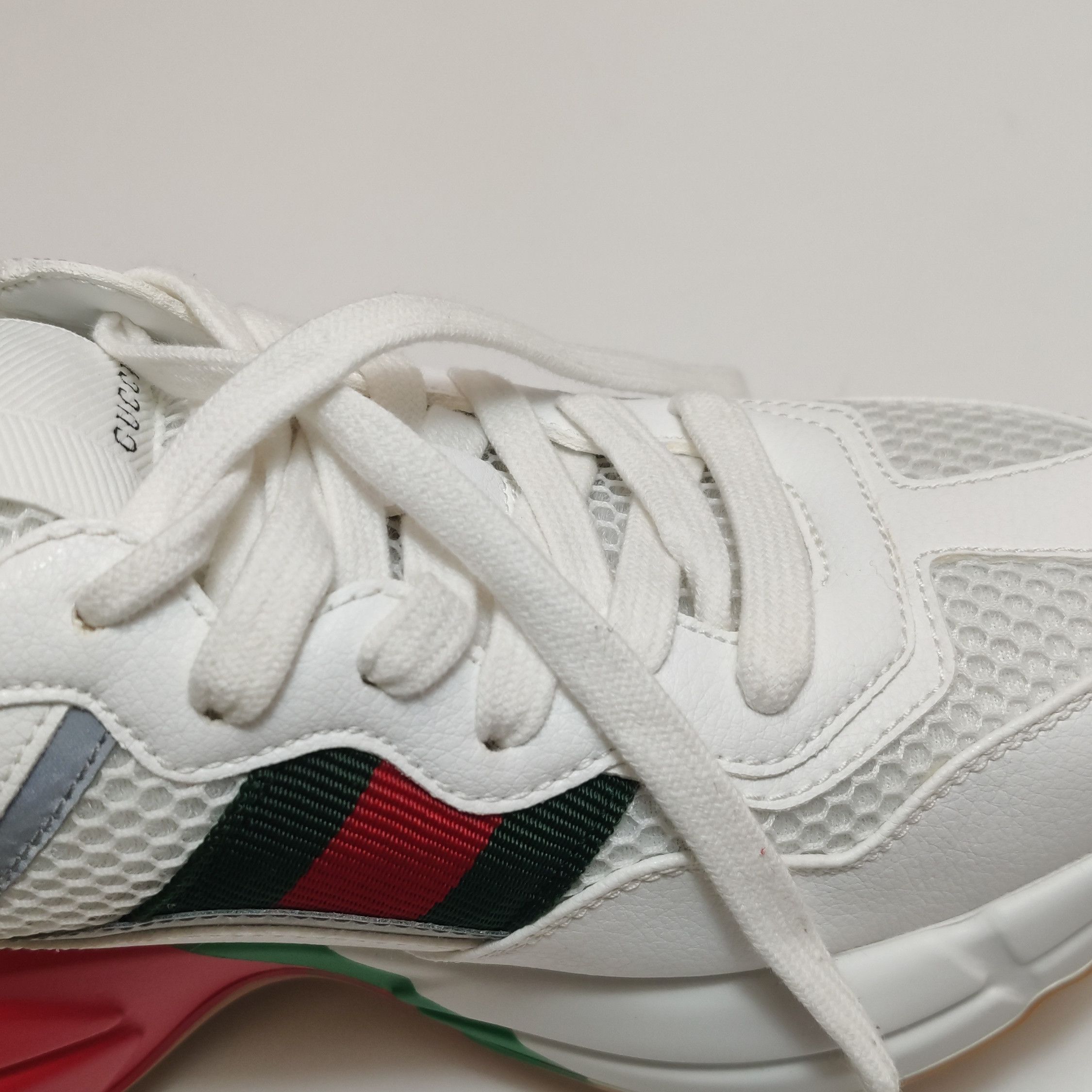Gucci Gucci Women 6-5 Lowtop Sneakers Size US 6.5 / IT 36.5 - 8 Thumbnail