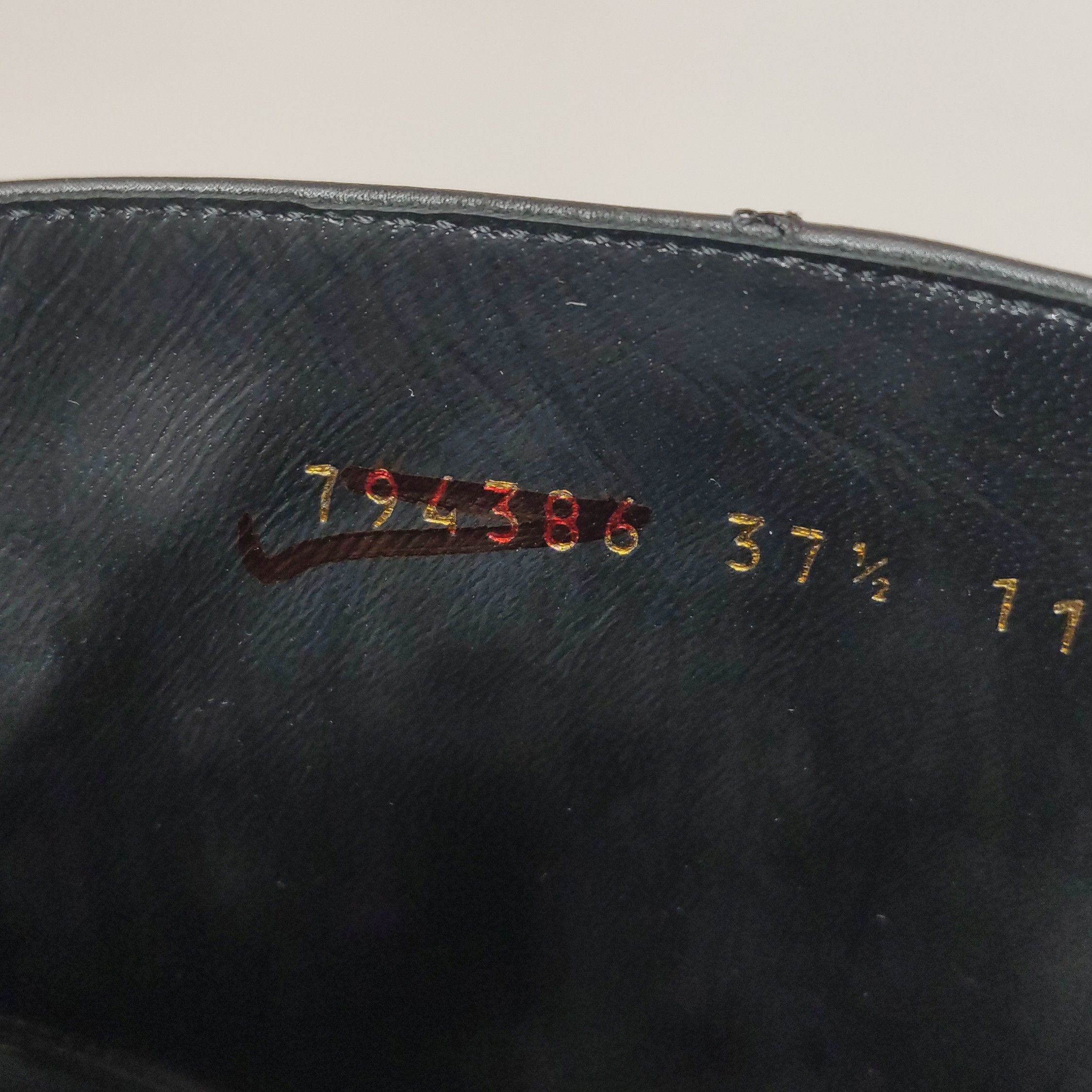Gucci Gucci Women 7-5 Boots Size US 7.5 / IT 37.5 - 13 Thumbnail