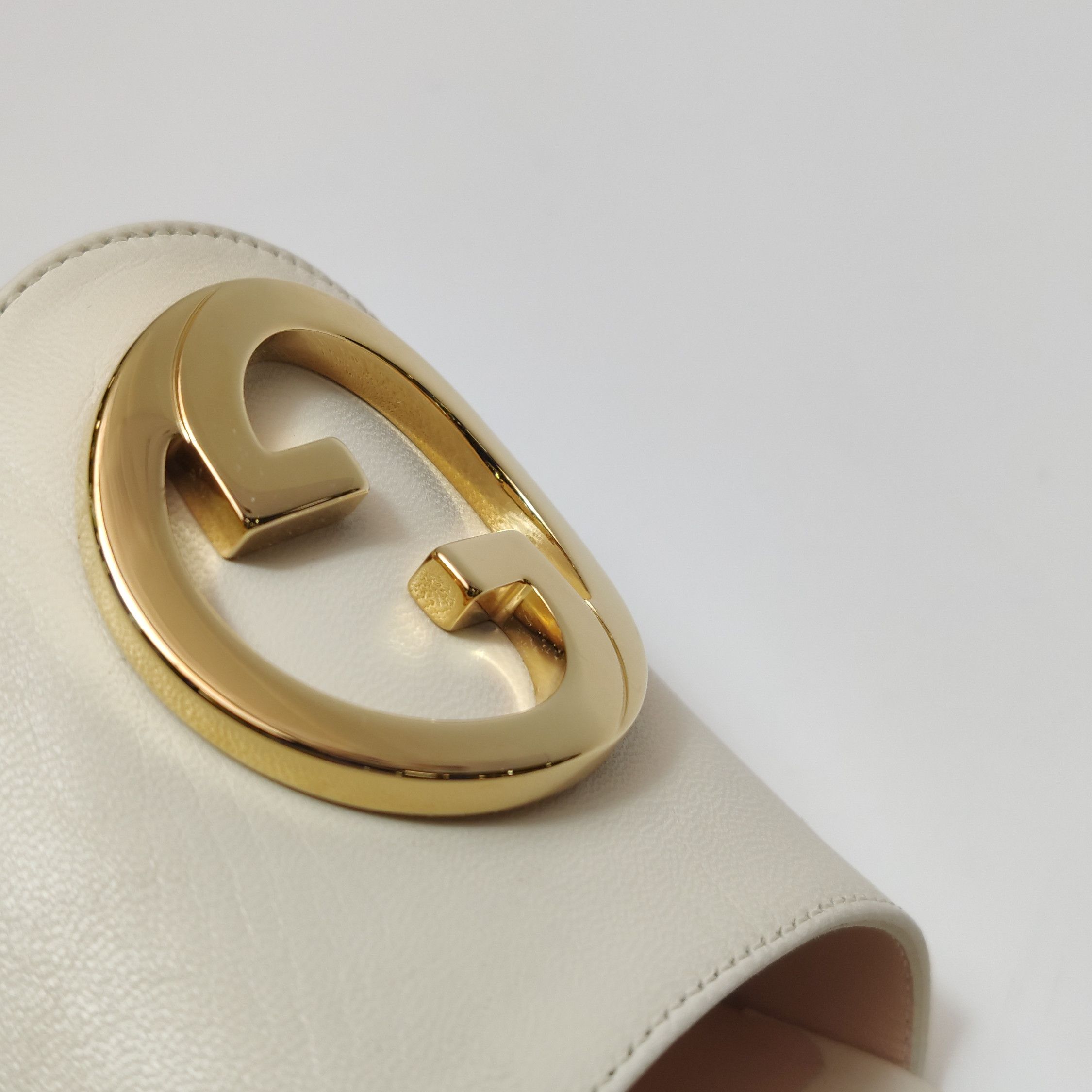 Gucci Gucci Women 11-5 Sandals Size US 11.5 / IT 41.5 - 8 Thumbnail