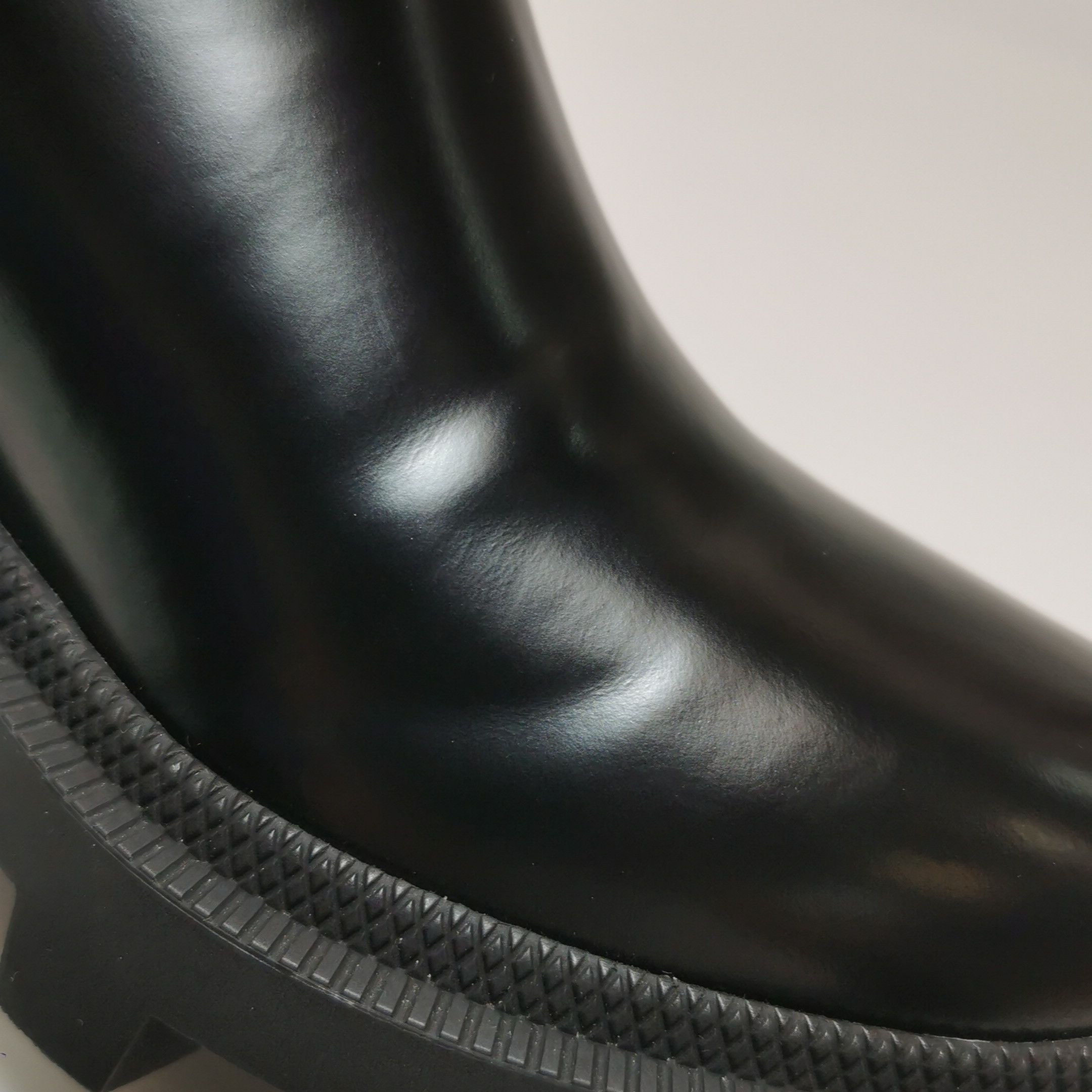 Gucci Gucci Women 6 Boots Size US 6 / IT 36 - 14 Thumbnail