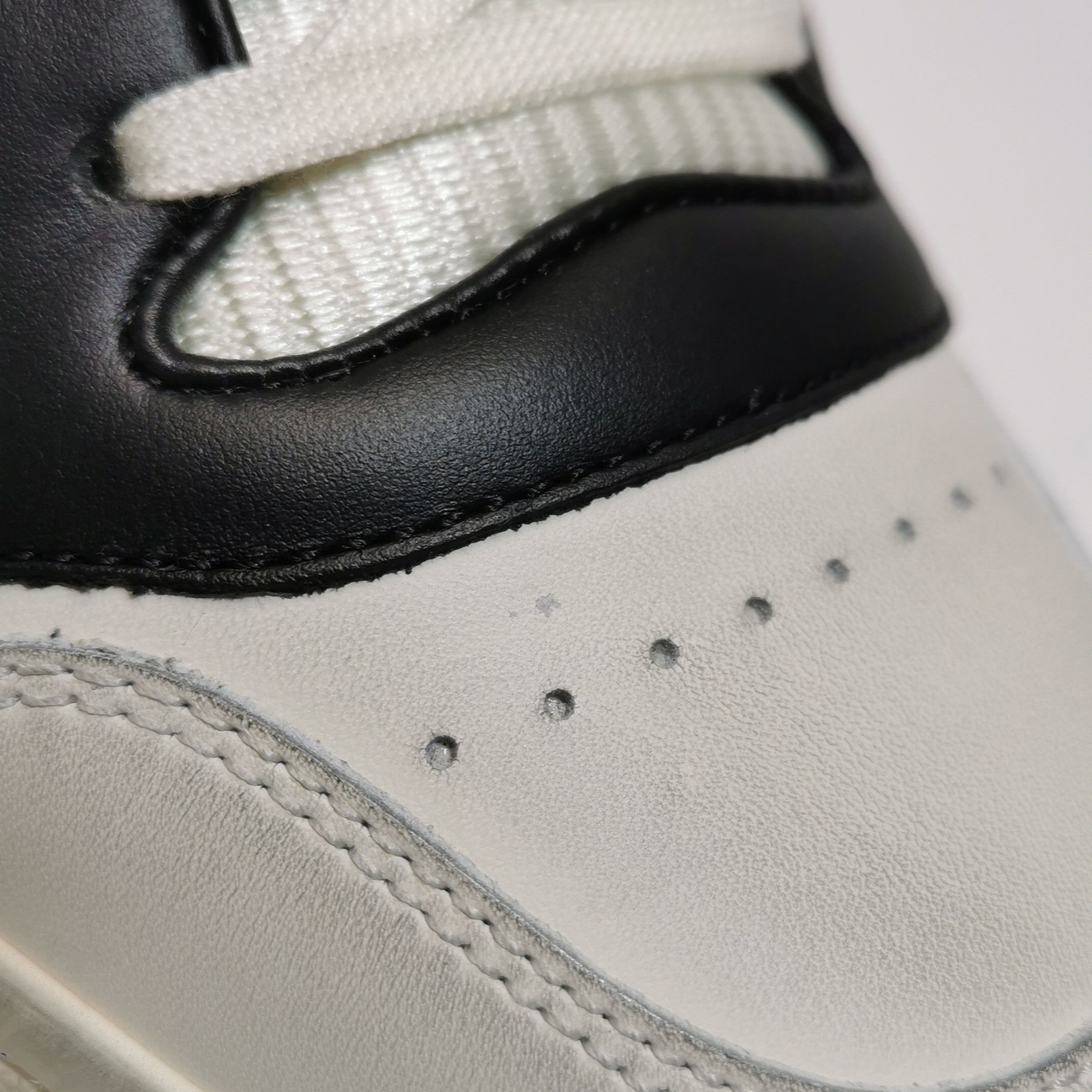 Gucci Gucci Women 7 Lowtop Sneakers Size US 7 / IT 37 - 7 Thumbnail