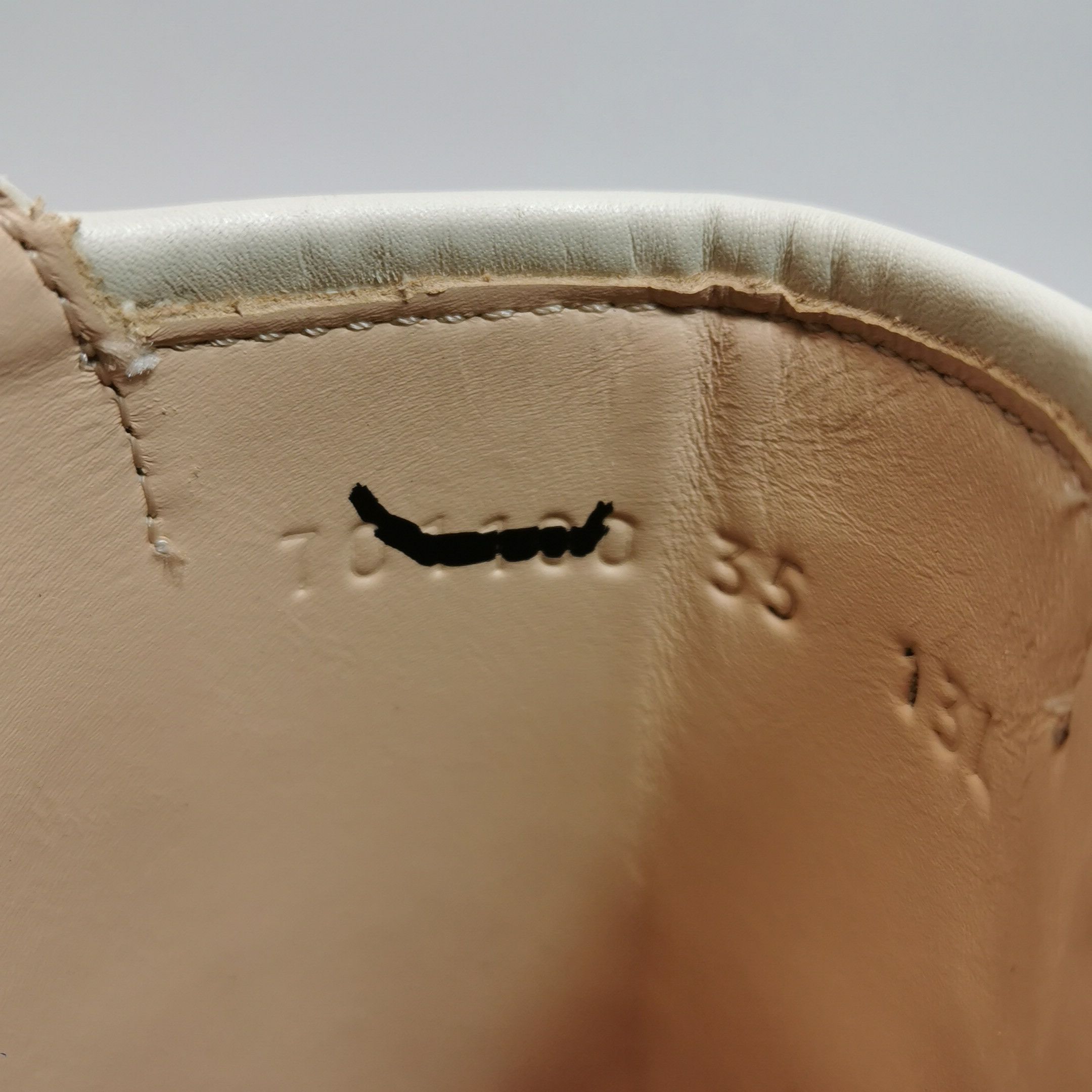 Gucci Gucci Women 5 Boots Size US 5 / IT 35 - 14 Thumbnail