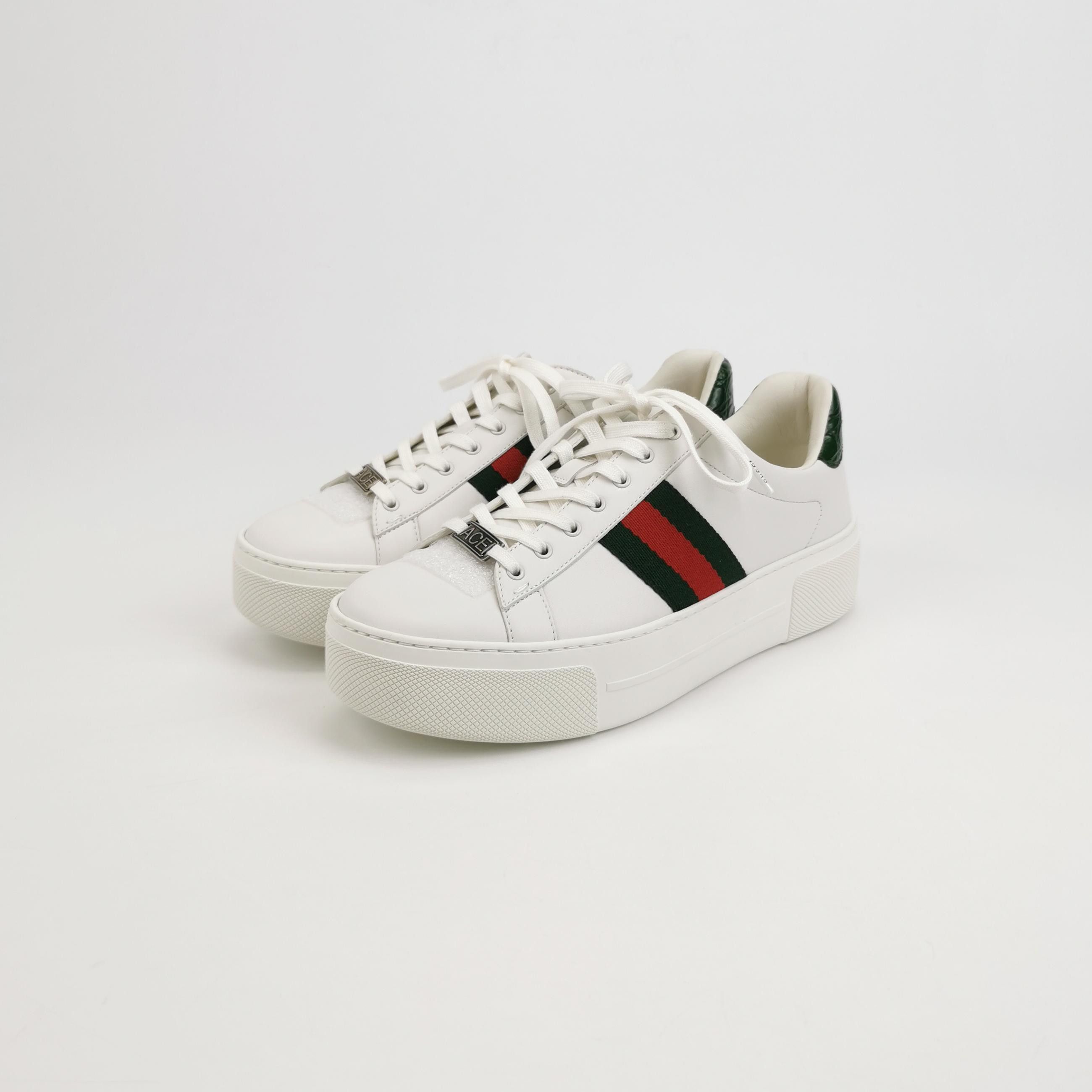 Gucci Gucci Women 9 Lowtop Sneakers Size US 9 / IT 39 - 2 Thumbnail