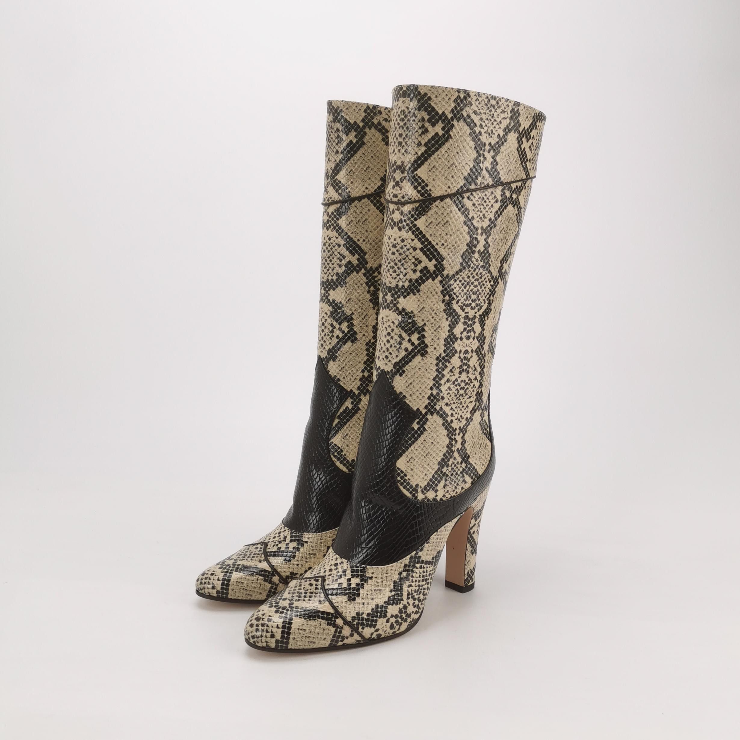 Gucci Gucci Women 7 Boots Size US 7 / IT 37 - 2 Thumbnail
