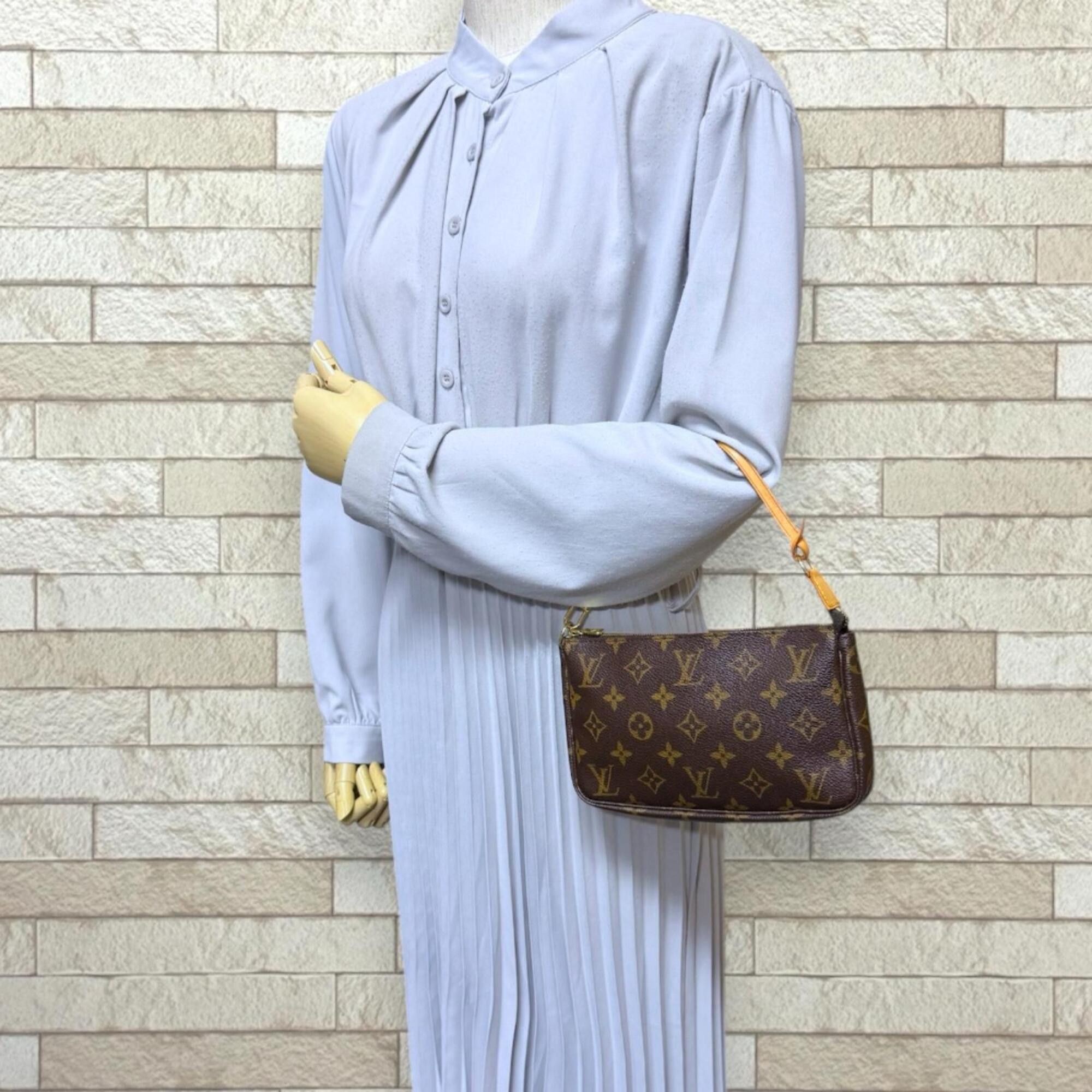 Louis Vuitton Louis Vuitton Pochette Accessoires Monogram Handbag, Canvas M51980 Brown, Women's LOUIS VUITTON Size ONE SIZE - 2 Thumbnail