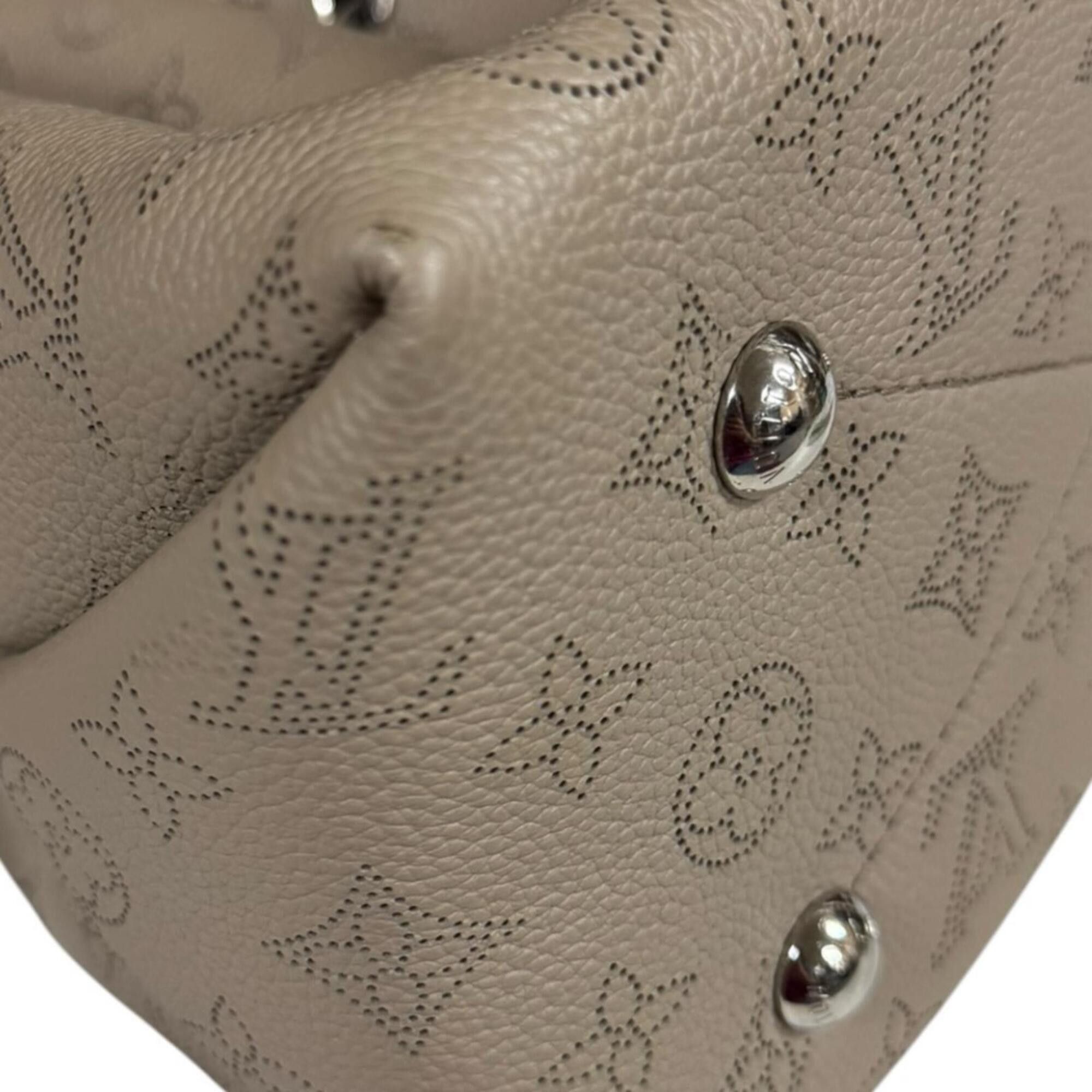 Louis Vuitton Louis Vuitton Bella Monogram Mahina Shoulder Bag, M57201 Beige, Women's, LOUIS VUITTON, 2-way Size ONE SIZE - 8 Thumbnail