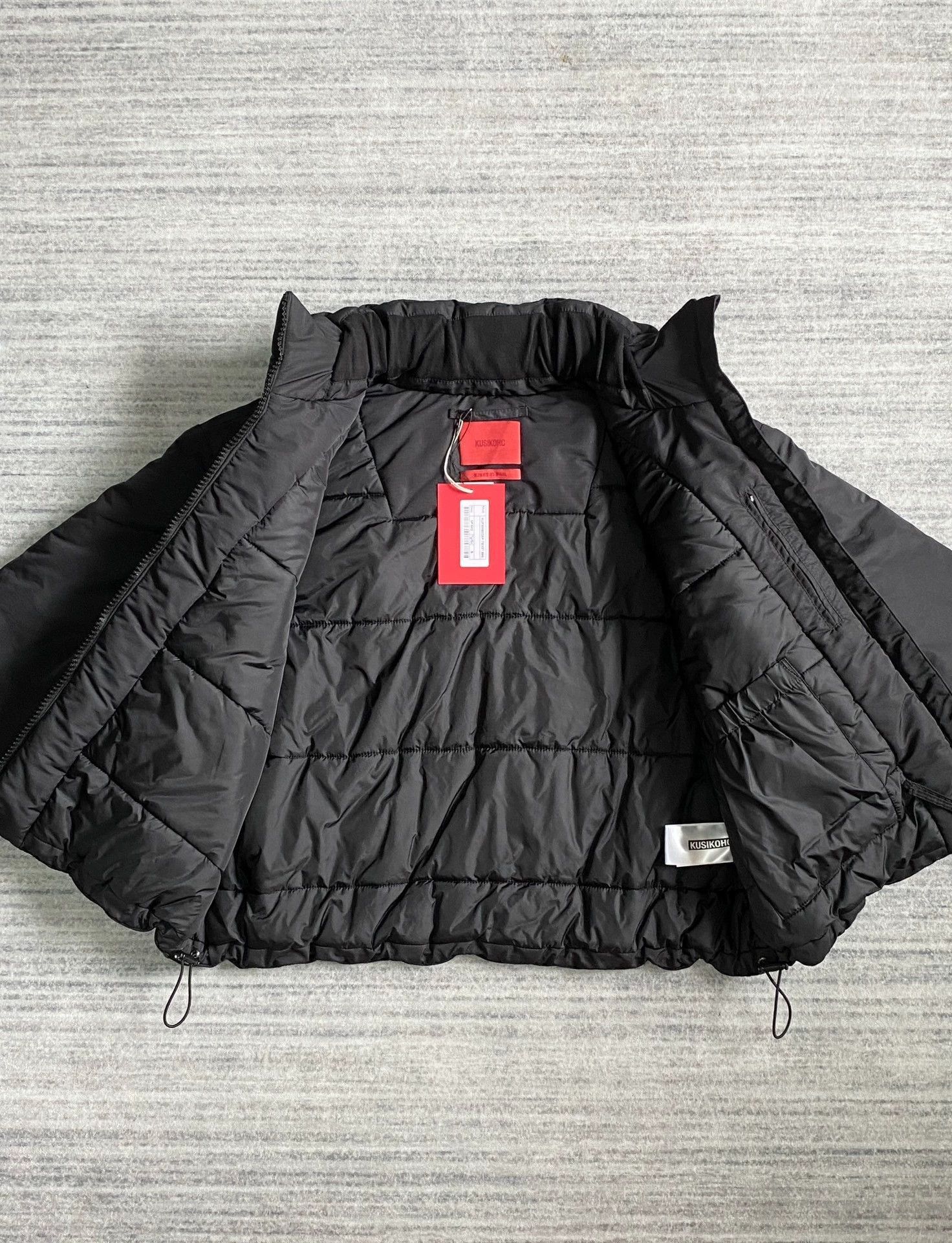 Kusikohc Vintage Item Size US S / EU 44-46 / 1 - 2 Thumbnail