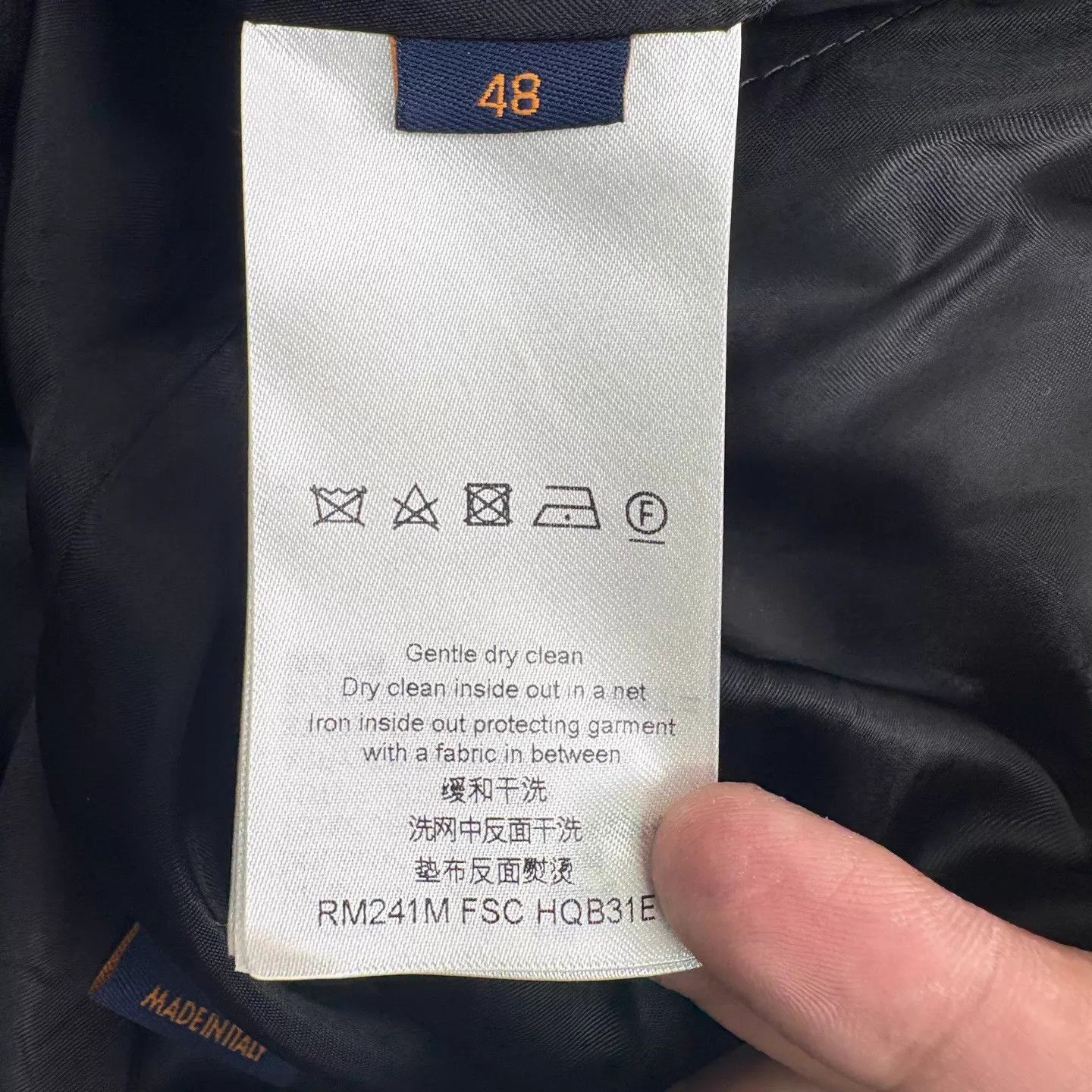 Louis Vuitton Vintage Item Size US M / EU 48-50 / 2 - 7 Thumbnail