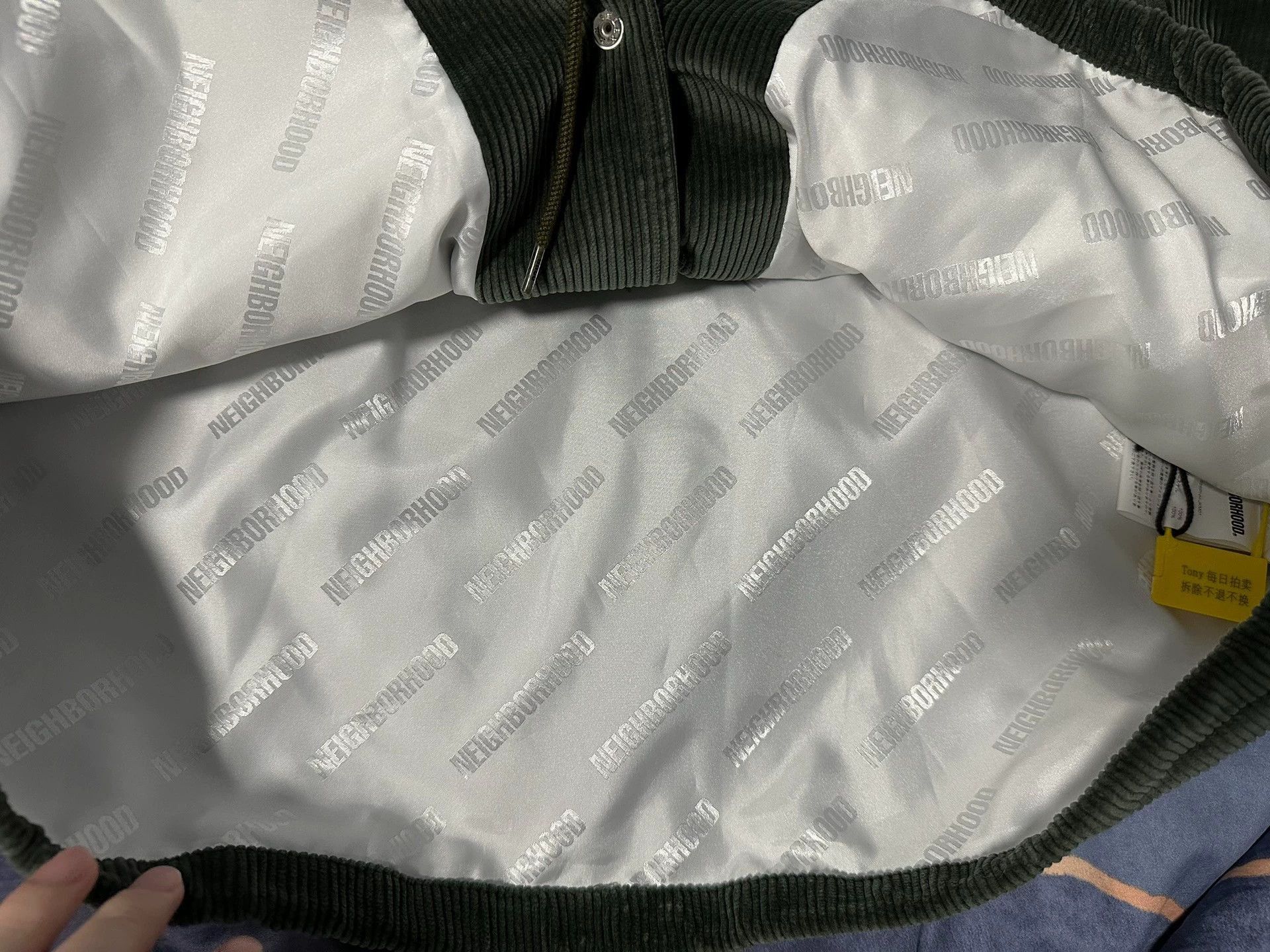 Neighborhood Vintage Item Size US L / EU 52-54 / 3 - 3 Thumbnail