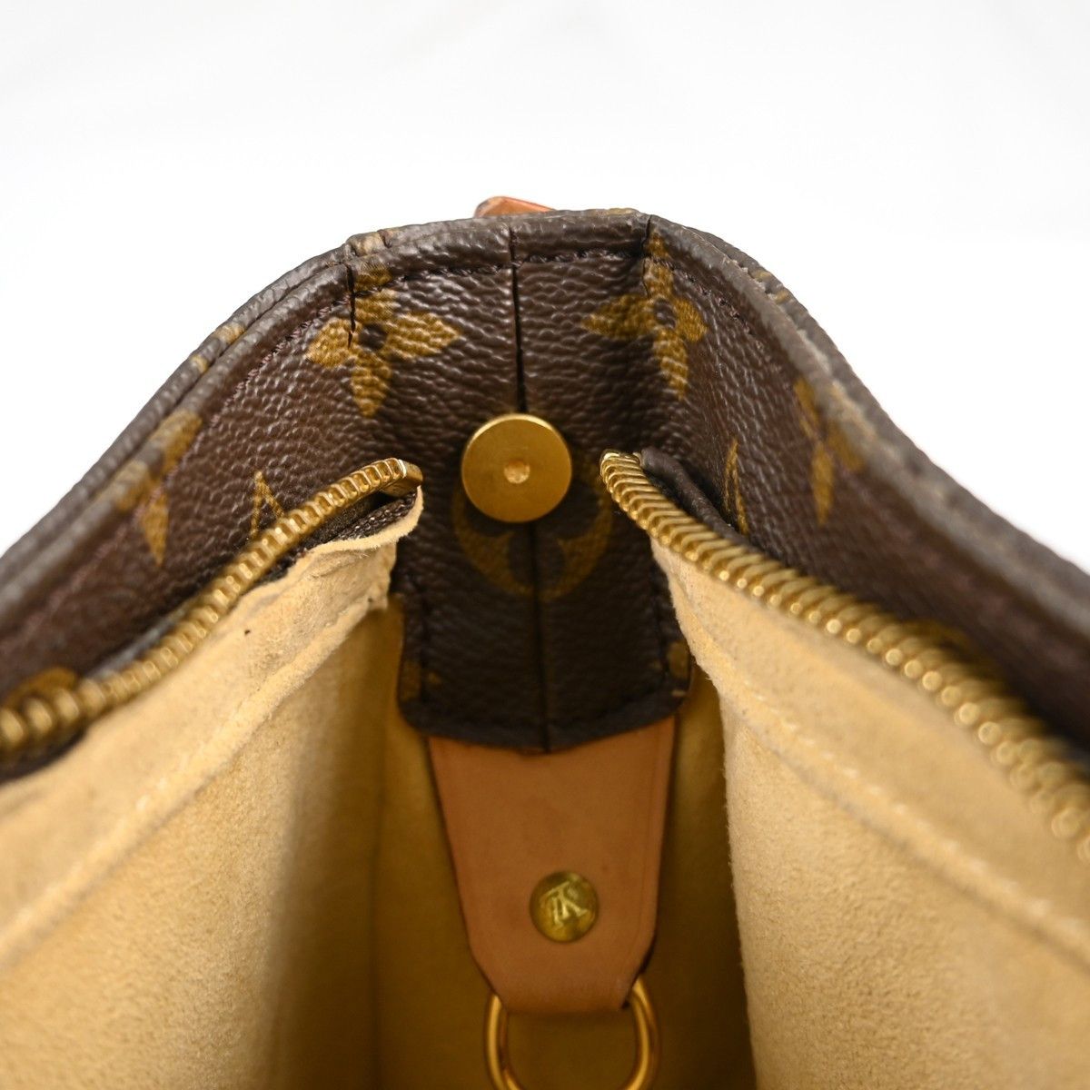 Louis Vuitton Louis Vuitton Monogram Looping Handbag Monogram Canvas Size ONE SIZE - 18 Thumbnail