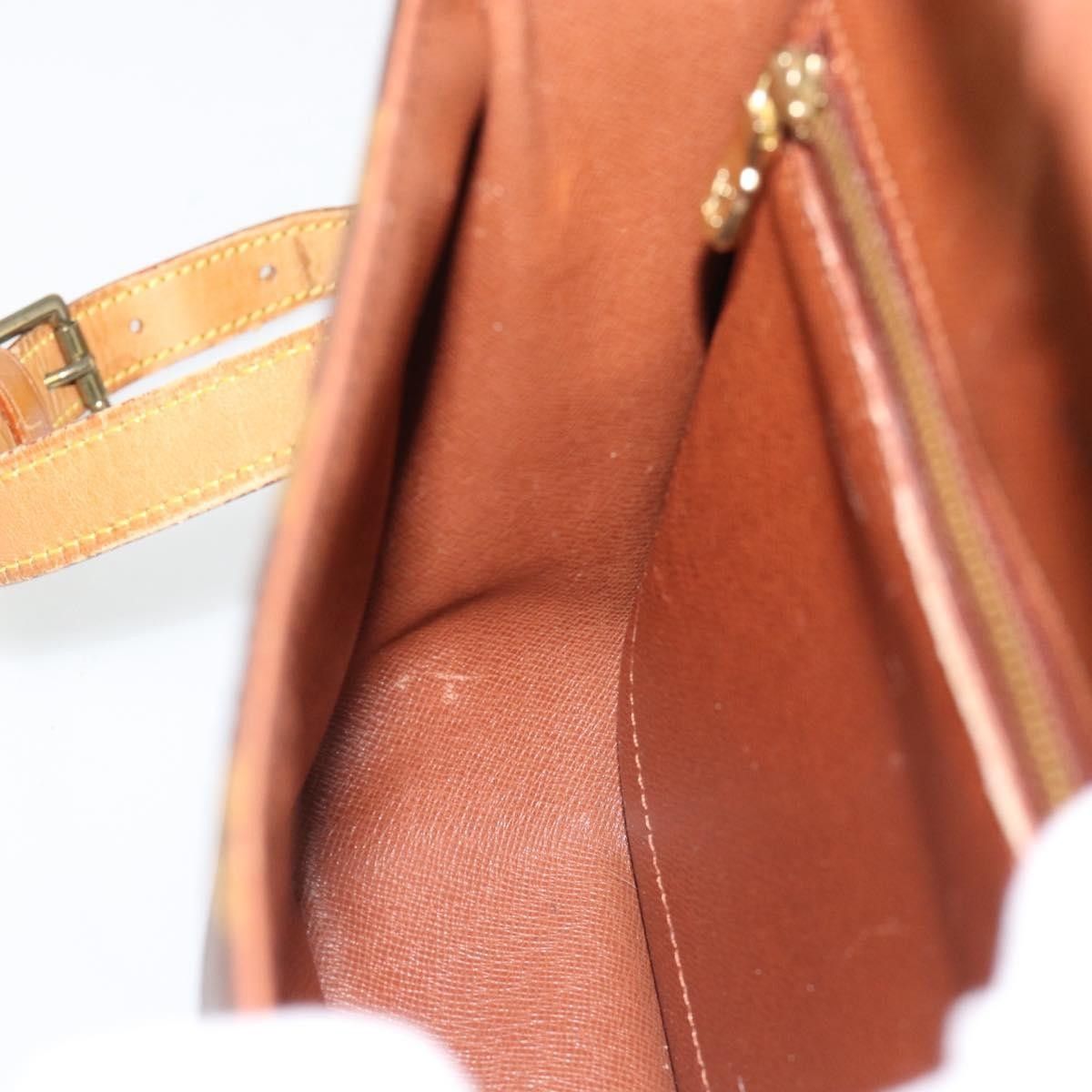 Louis Vuitton Louis Vuitton Saint Cloud Handbag Monogram Canvas Size ONE SIZE - 24 Thumbnail
