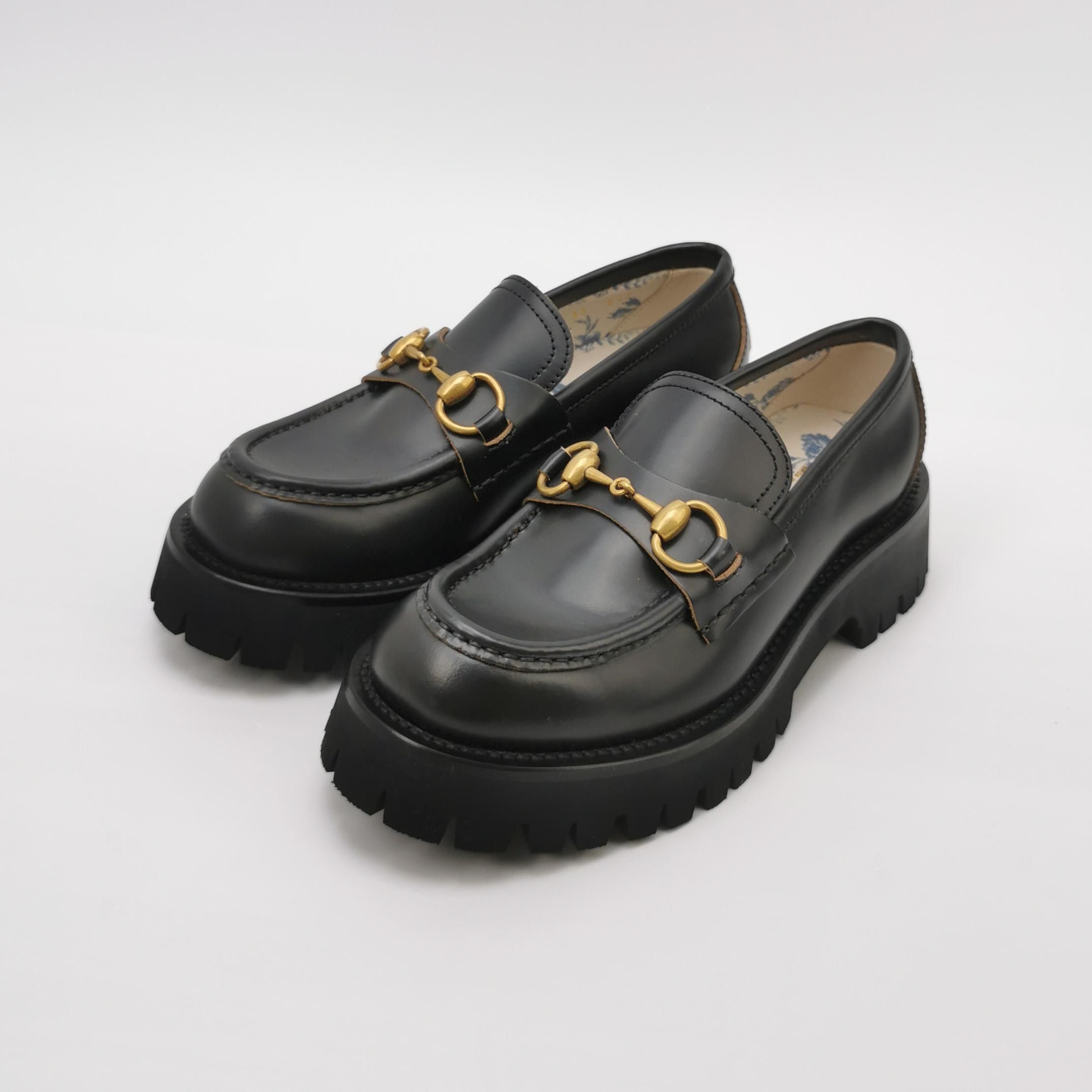 Gucci Gucci Women 5 Flats Size US 5 / IT 35 - 2 Thumbnail