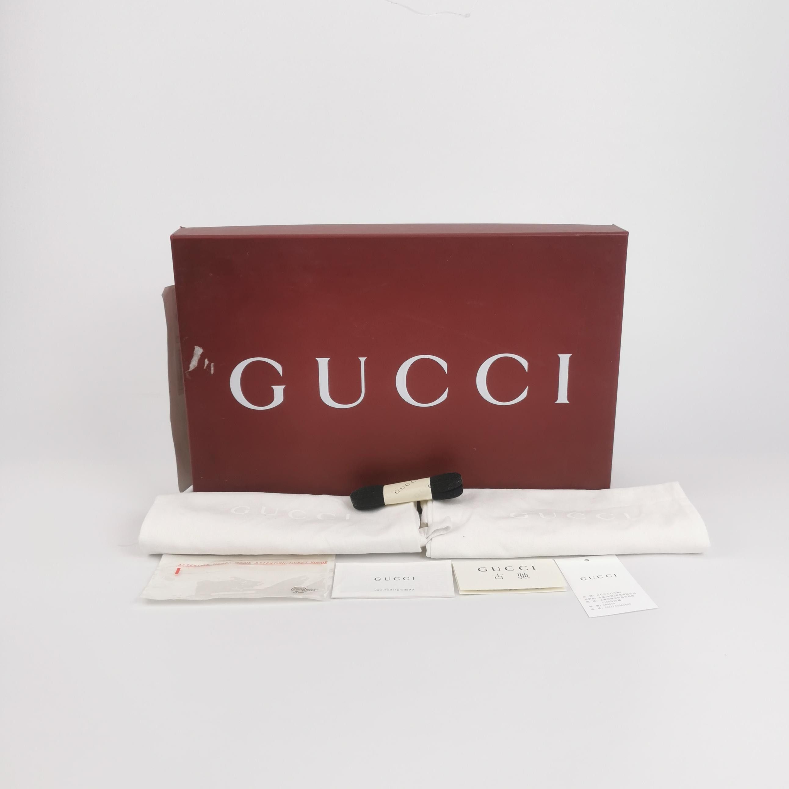 Gucci Gucci Women 5 Lowtop Sneakers Size US 5 / IT 35 - 6 Thumbnail