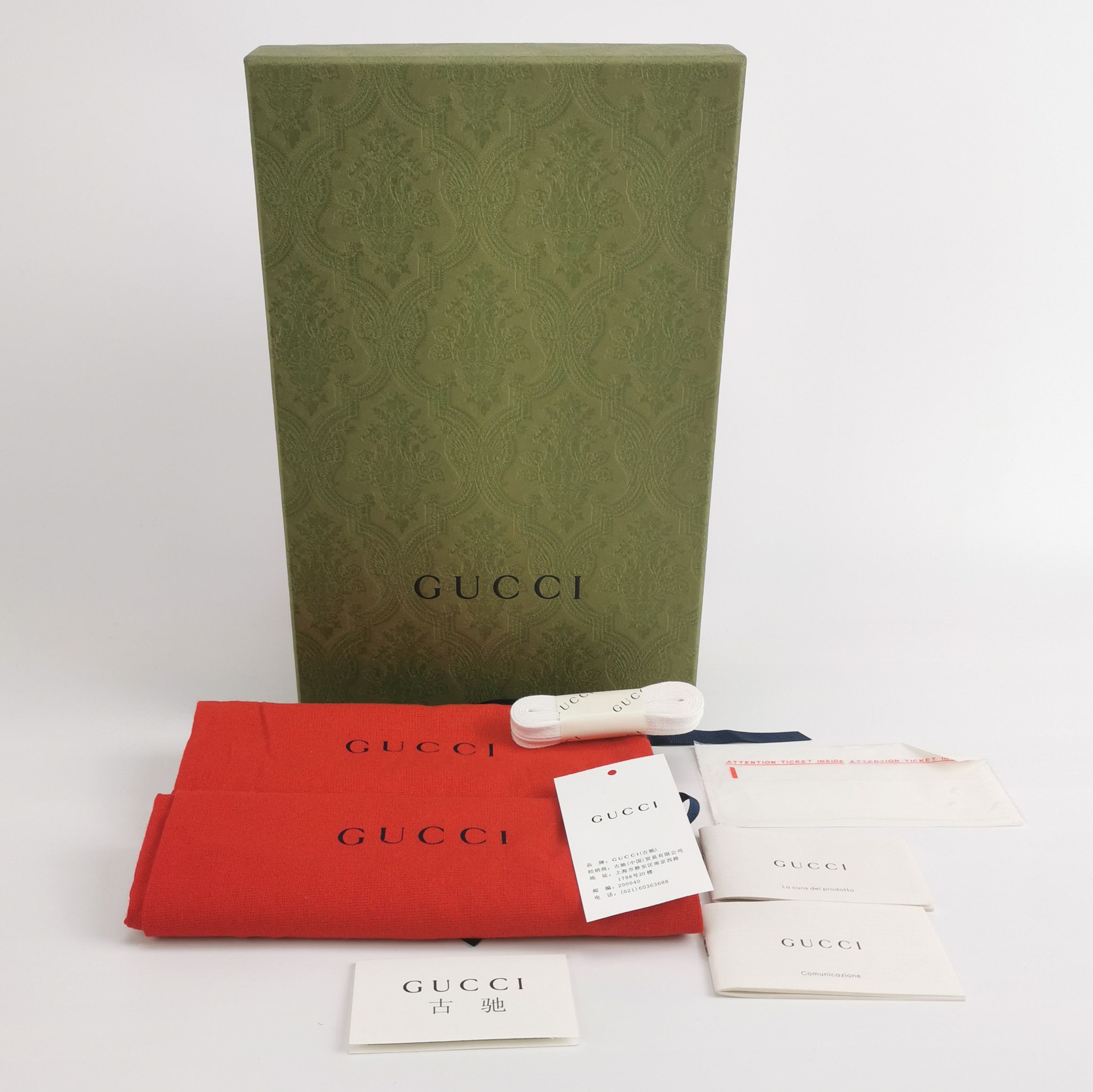 Gucci Gucci Women 5 Lowtop Sneakers Size US 5 / IT 35 - 6 Thumbnail
