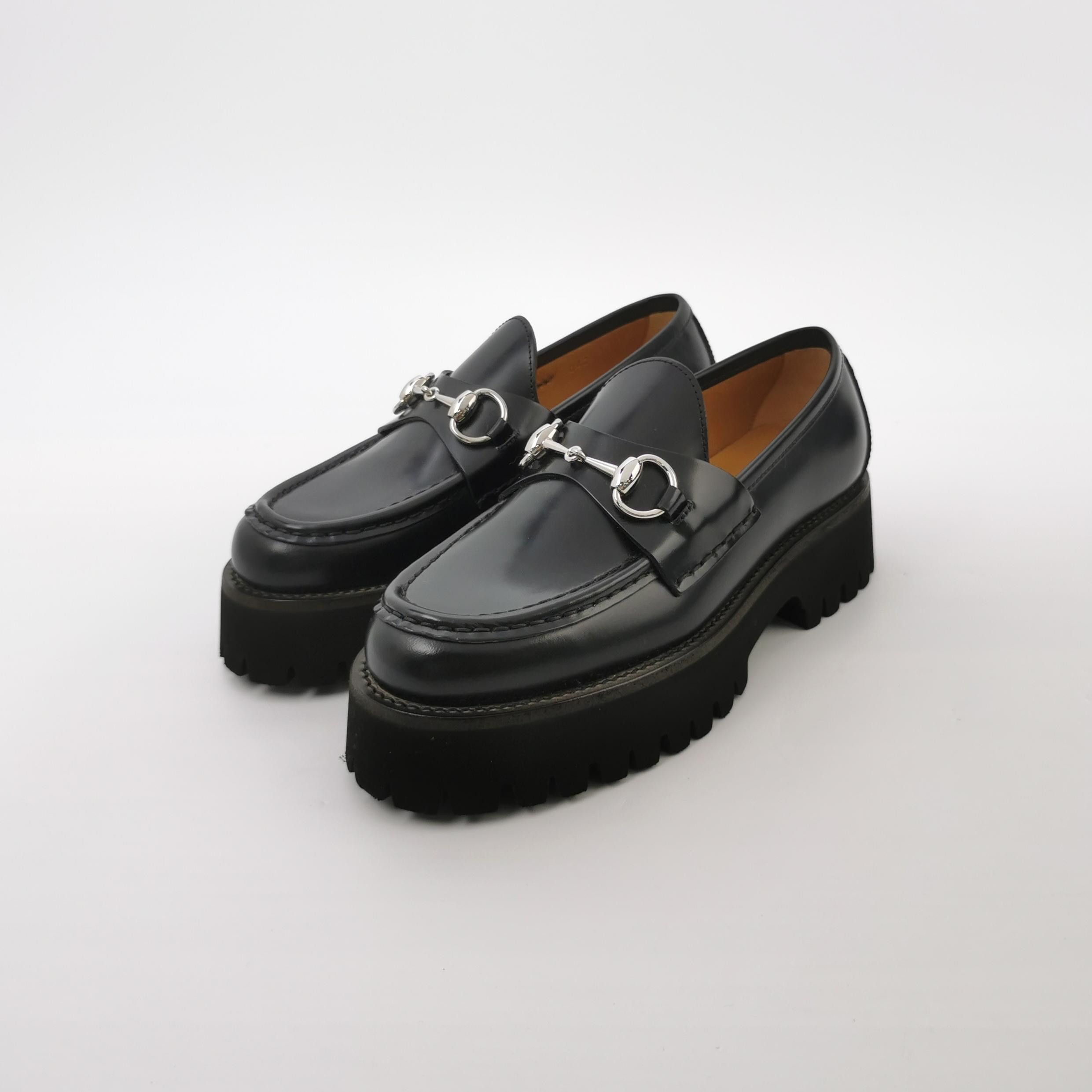 Gucci Gucci Women 5 Flats Size US 5 / IT 35 - 2 Thumbnail