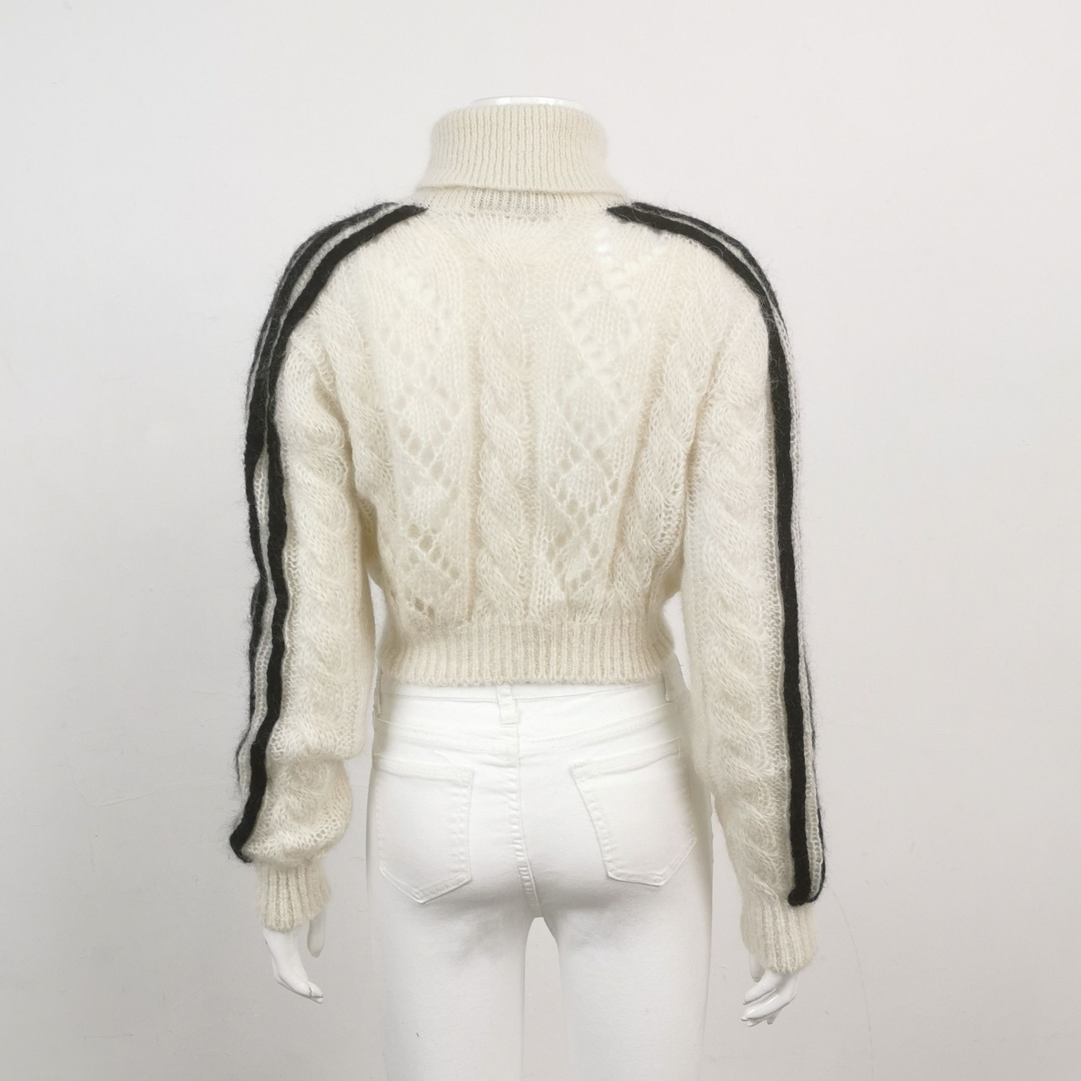 Gucci Gucci Women s Sweaters Size S / US 4 / IT 40 - 2 Thumbnail