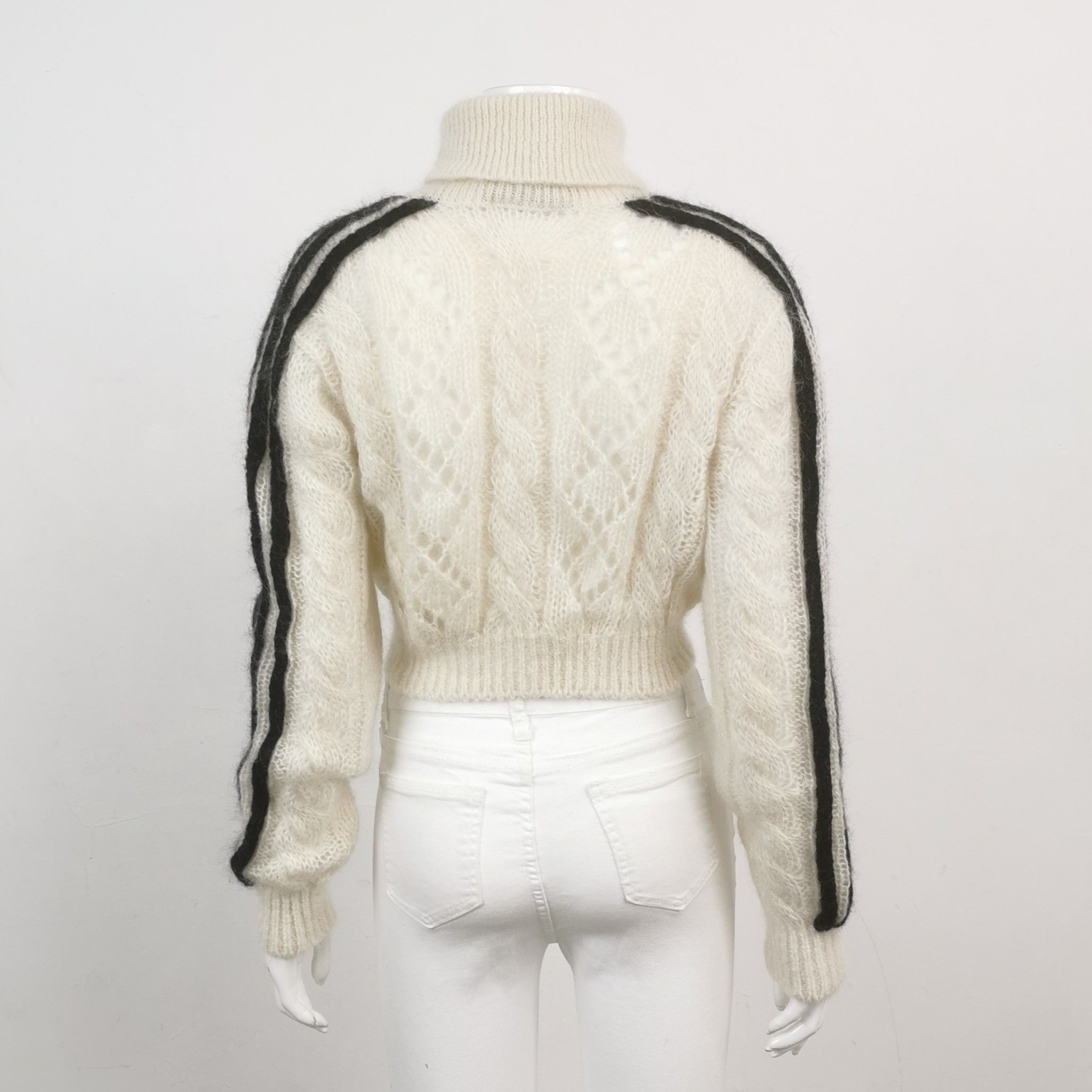 Gucci Gucci Women xs Sweaters Size XS / US 0-2 / IT 36-38 - 2 Thumbnail
