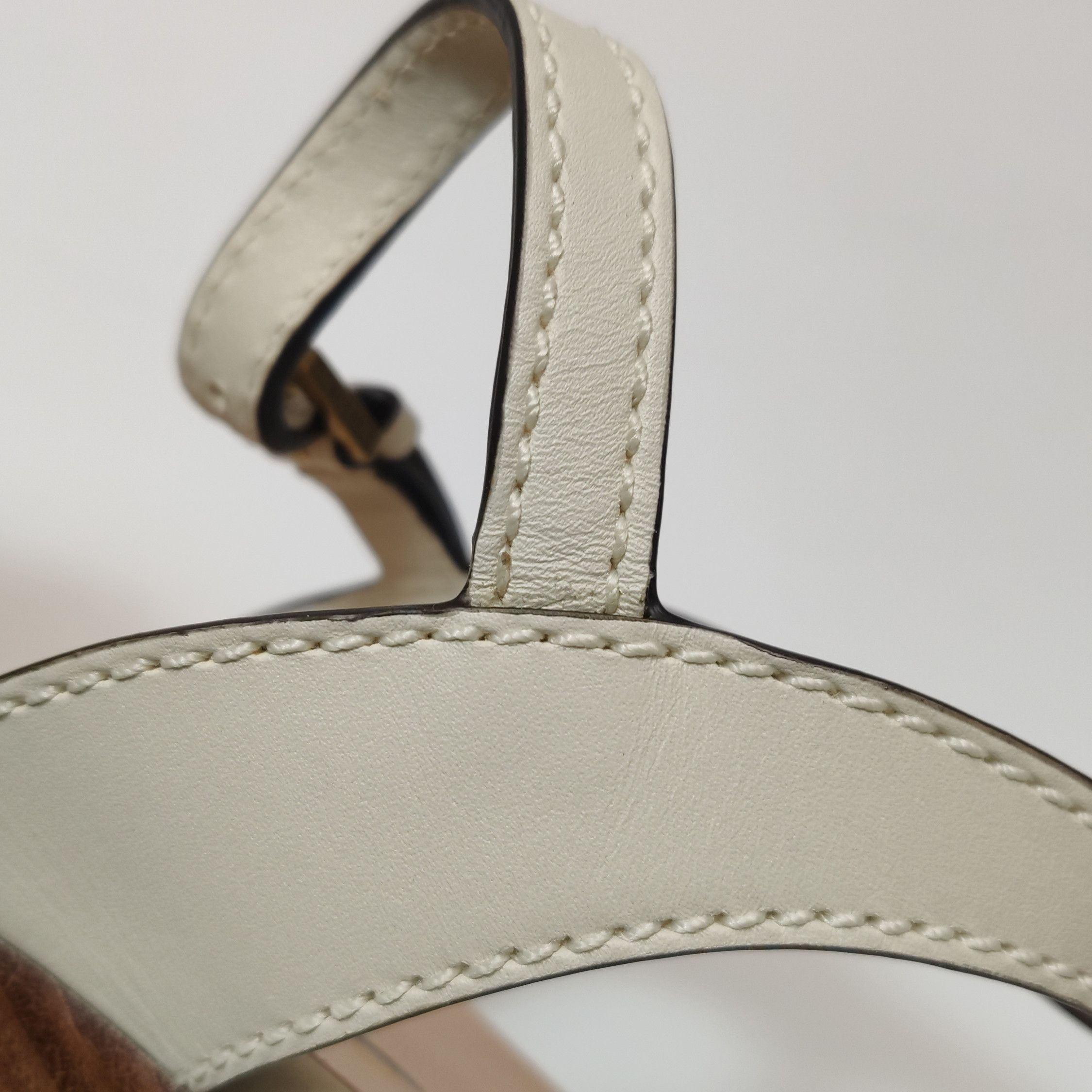 Gucci Gucci Women 7 Sandals Size US 7 / IT 37 - 8 Thumbnail