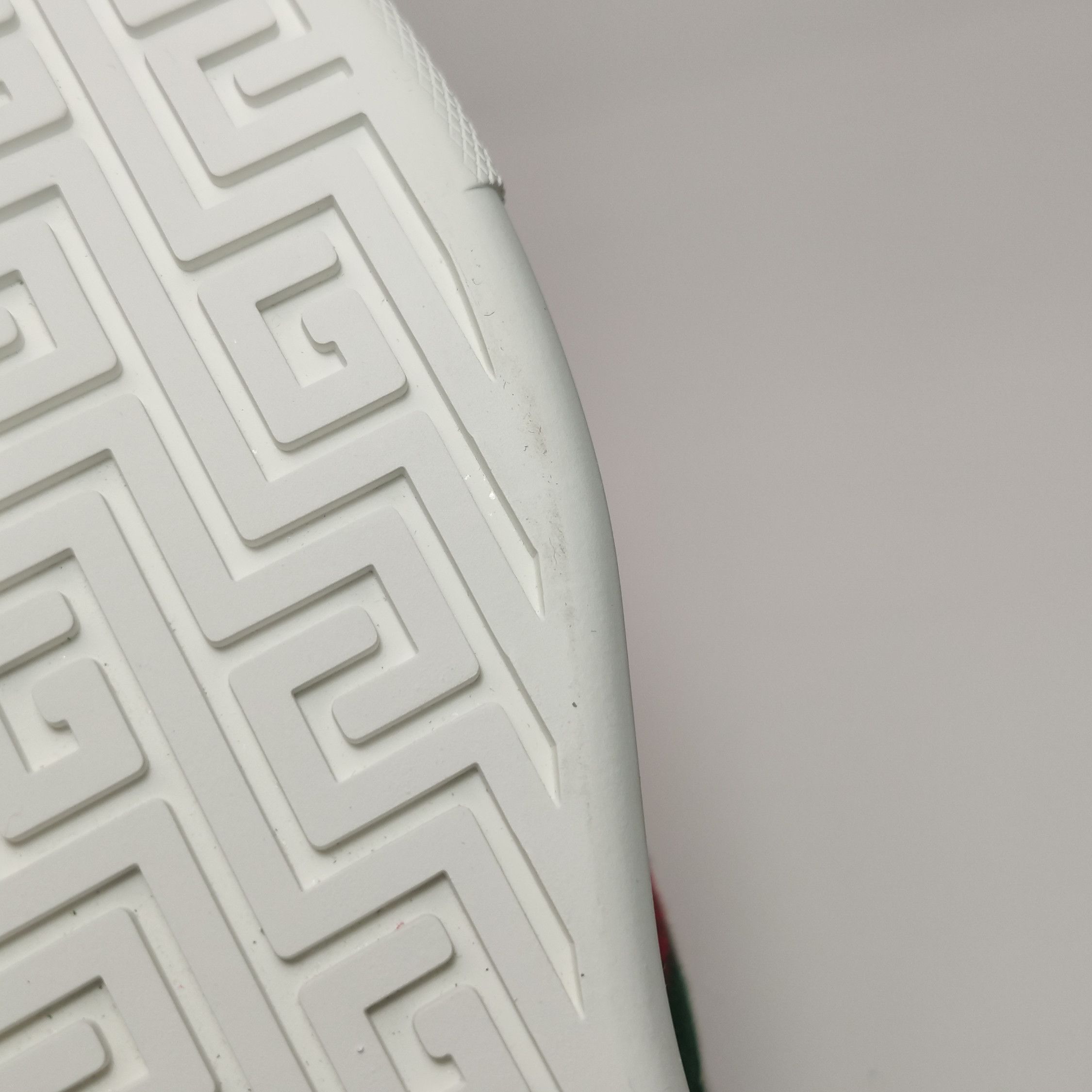Gucci Gucci Women 8-5 Lowtop Sneakers Size US 8.5 / IT 38.5 - 7 Thumbnail