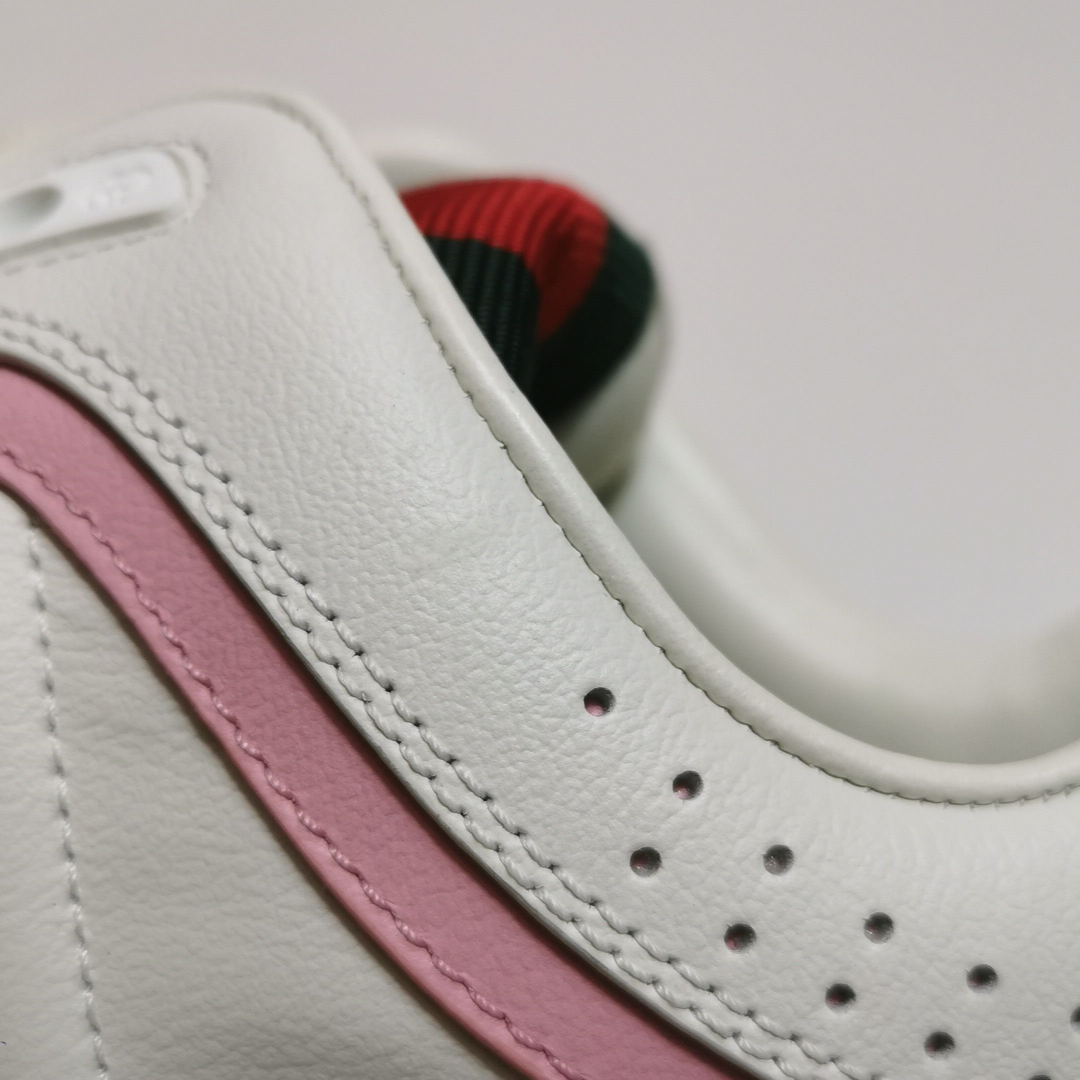 Gucci Gucci Women 7 Lowtop Sneakers Size US 7 / IT 37 - 7 Thumbnail