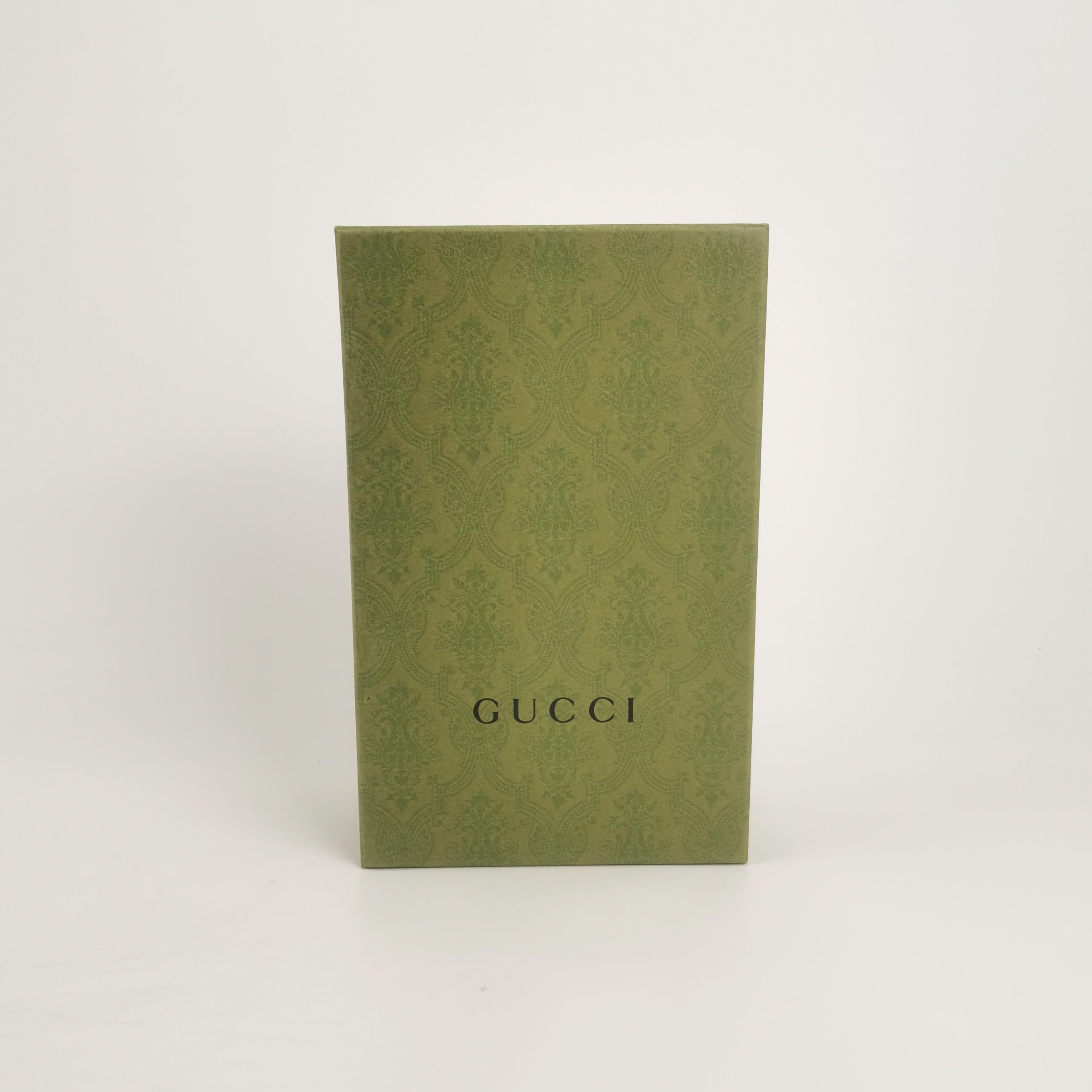 Gucci Gucci Women 7-5 Lowtop Sneakers Size US 7.5 / IT 37.5 - 6 Thumbnail