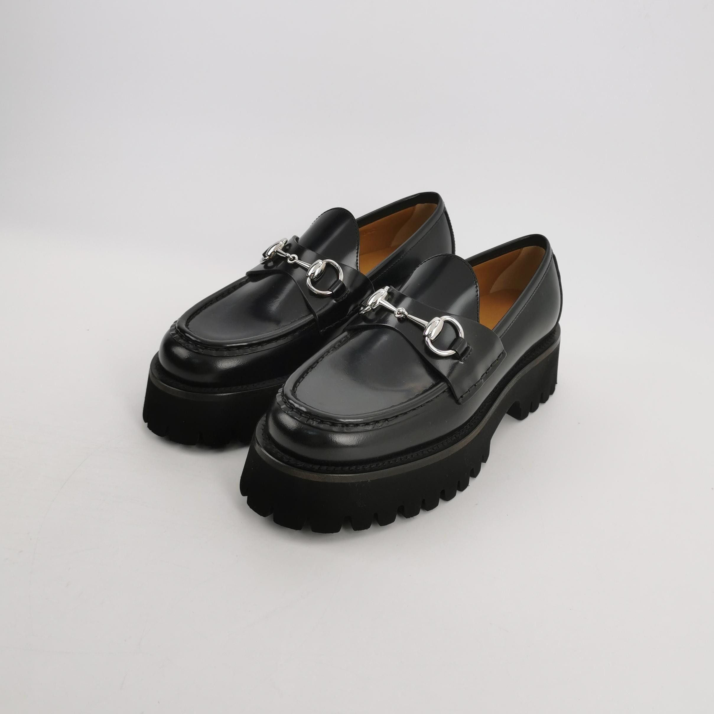 Gucci Gucci Women 5 Flats Size US 5 / IT 35 - 2 Thumbnail