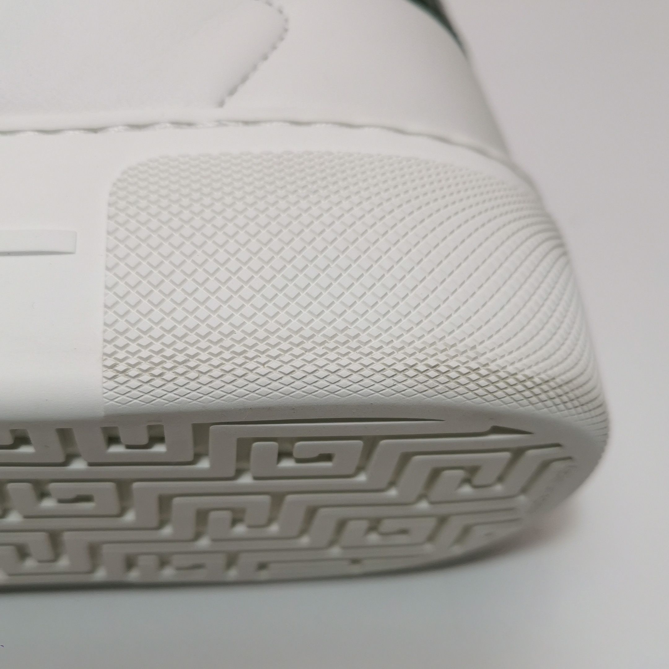 Gucci Gucci Women 5-5 Lowtop Sneakers Size US 5.5 / IT 35.5 - 8 Thumbnail