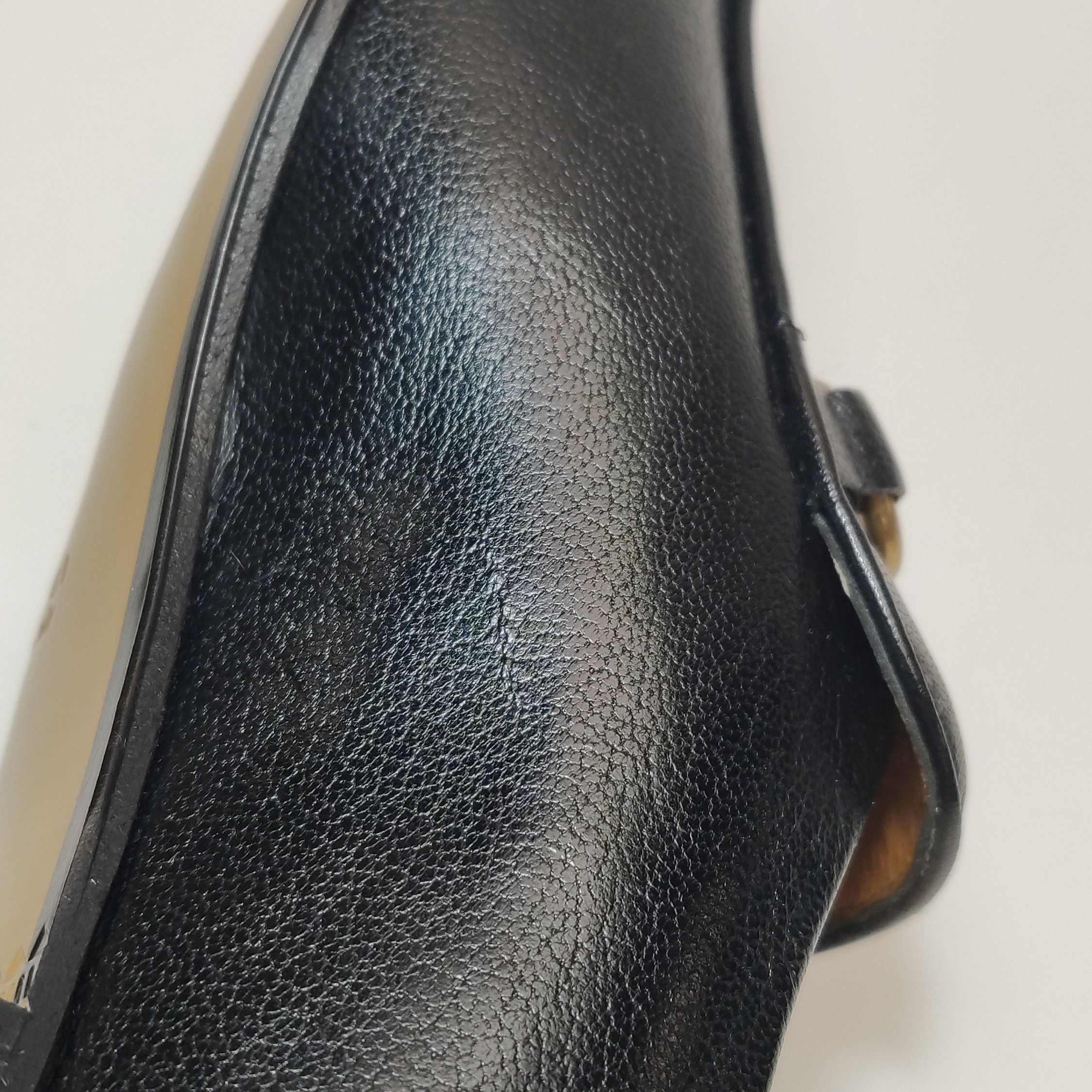 Gucci Gucci Women 6-5 Flats Size US 6.5 / IT 36.5 - 7 Thumbnail