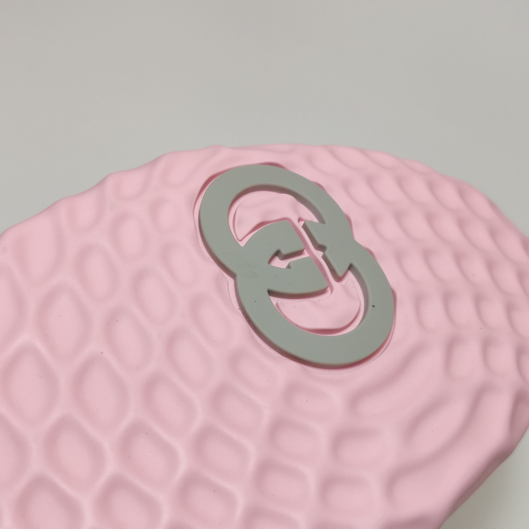Gucci Gucci Women 7 Lowtop Sneakers Size US 7 / IT 37 - 8 Thumbnail