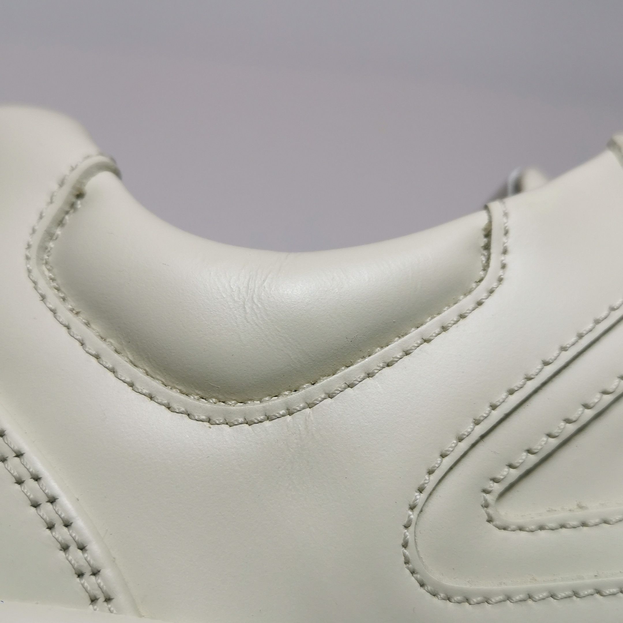 Gucci Gucci Women 5 Lowtop Sneakers Size US 5 / IT 35 - 10 Thumbnail