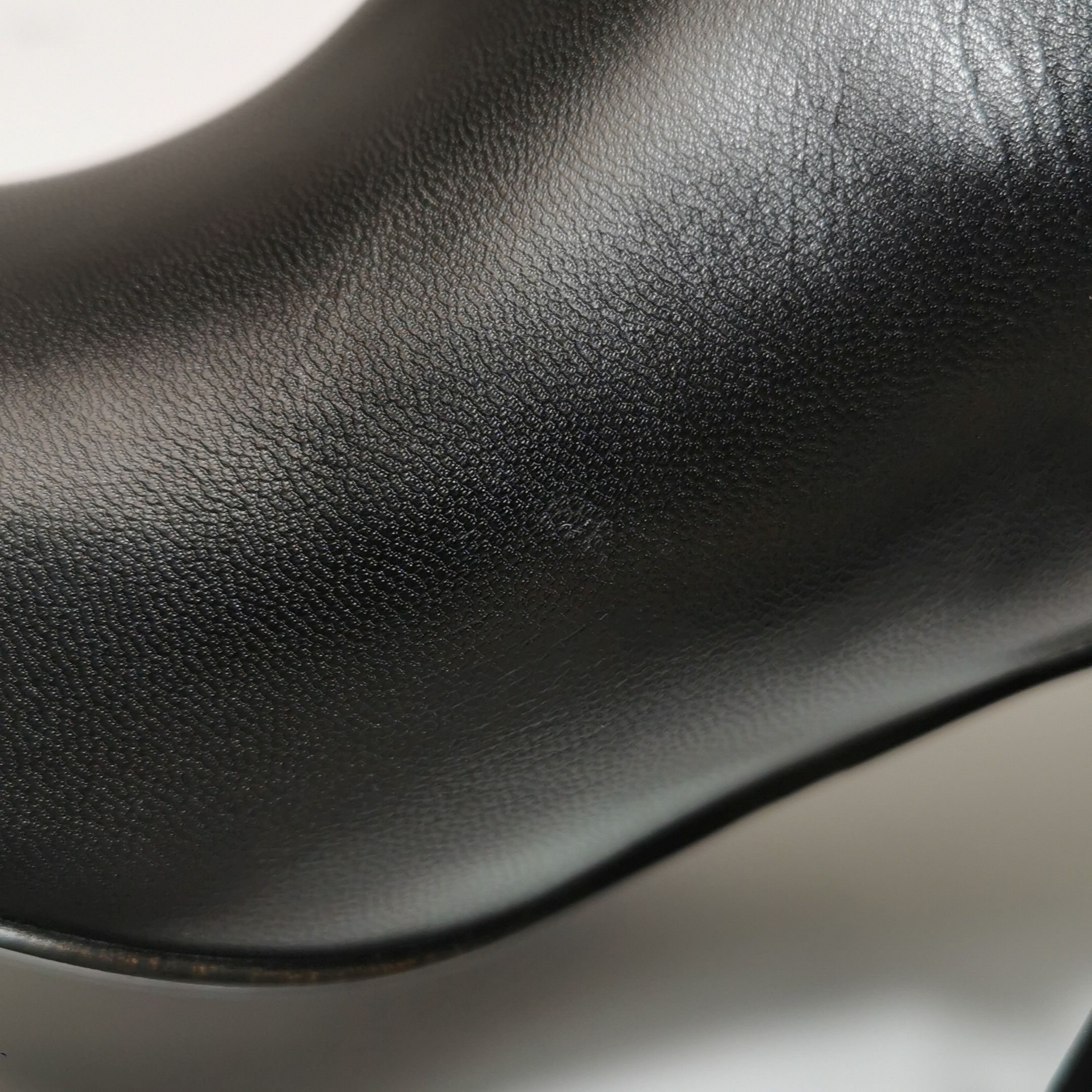 Gucci Gucci Women 5 Boots Size US 5 / IT 35 - 7 Thumbnail