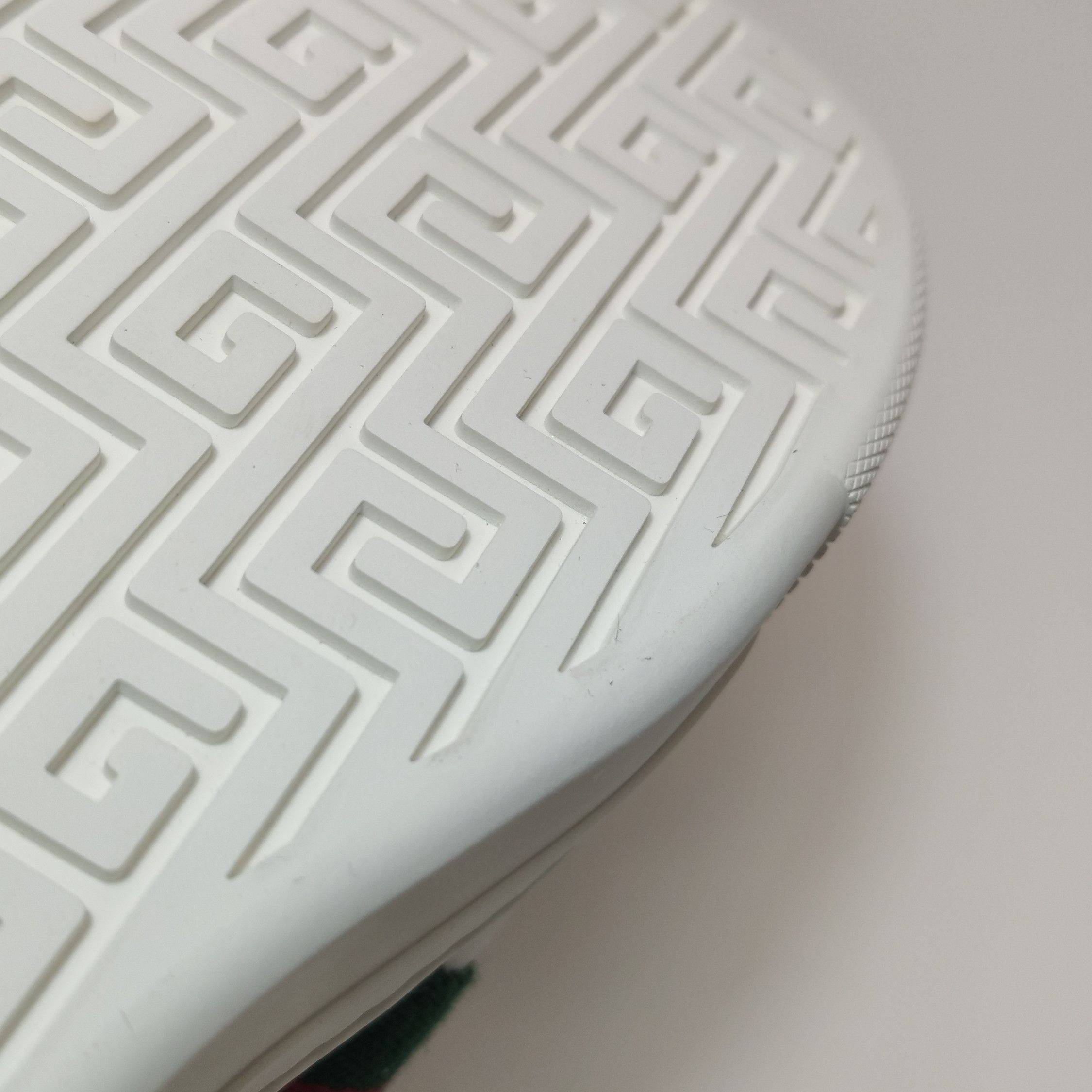 Gucci Gucci Women 8 Lowtop Sneakers Size US 8 / IT 38 - 9 Thumbnail
