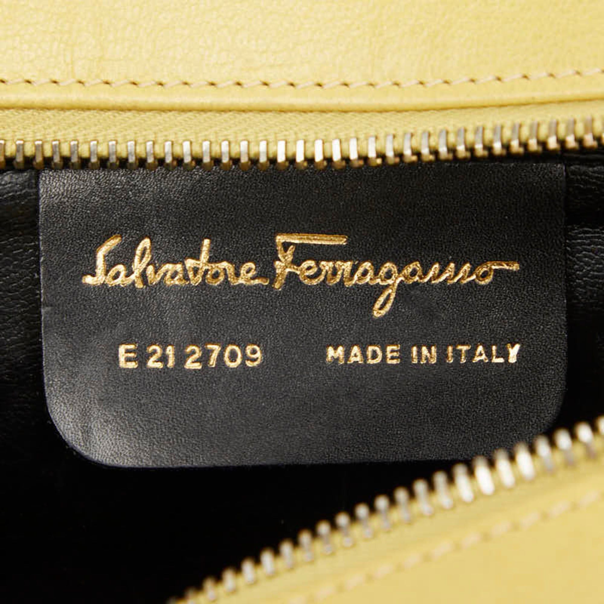 Salvatore Ferragamo Salvatore Ferragamo handbag/shoulder bag E212709, yellow leather, women's. Size ONE SIZE - 10 Thumbnail