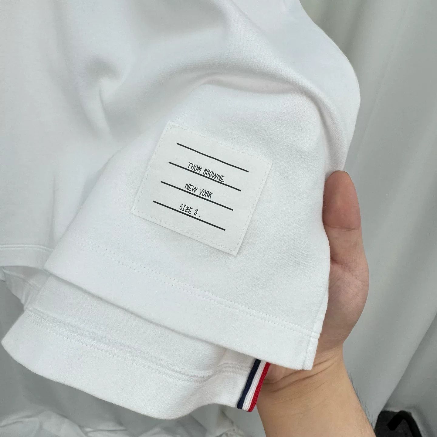 Thom Browne Thom Browne Four-Bar Stripe Short Sleeve Size US L / EU 52-54 / 3 - 5 Thumbnail